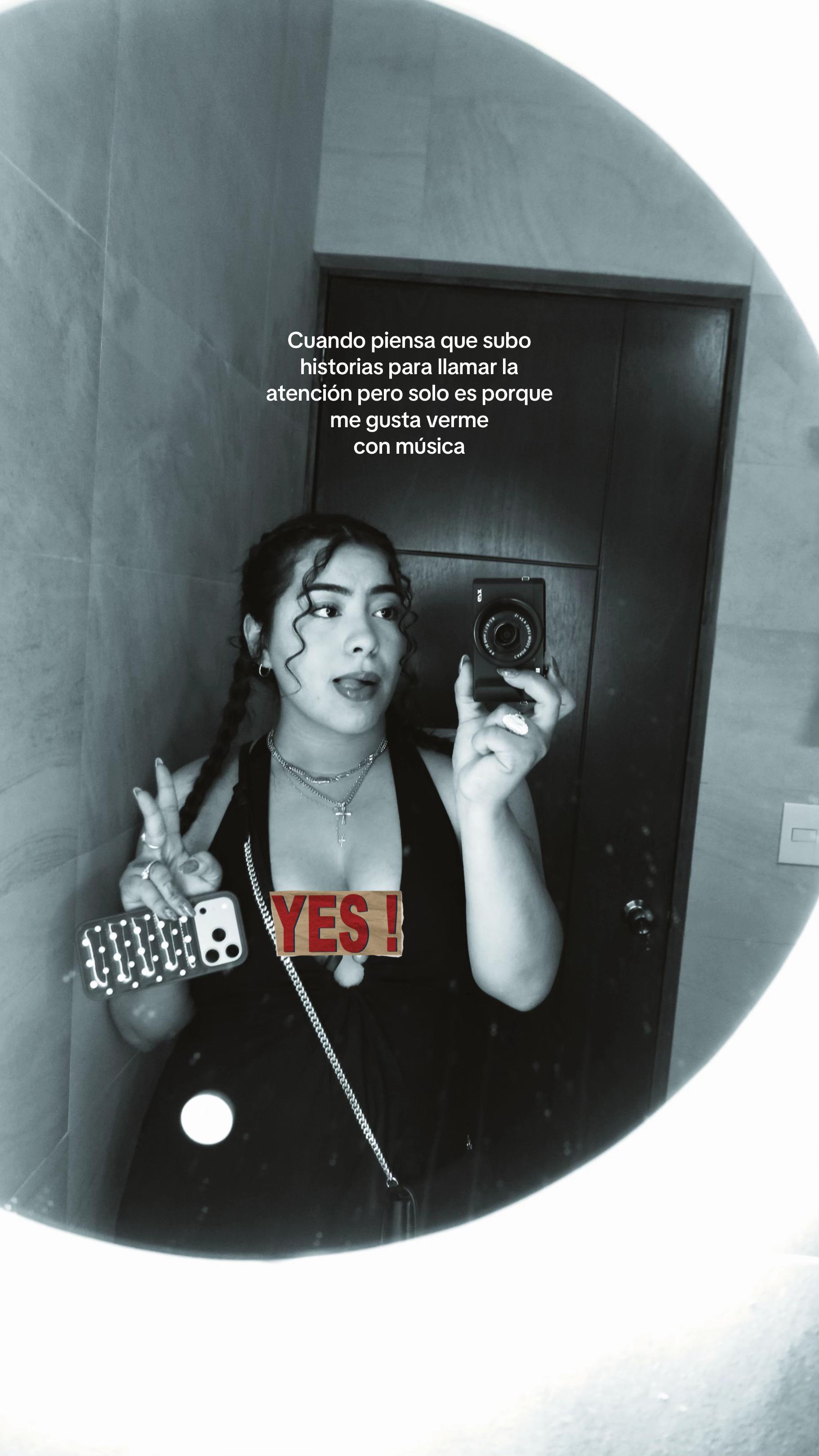 @Mere López 🩰
