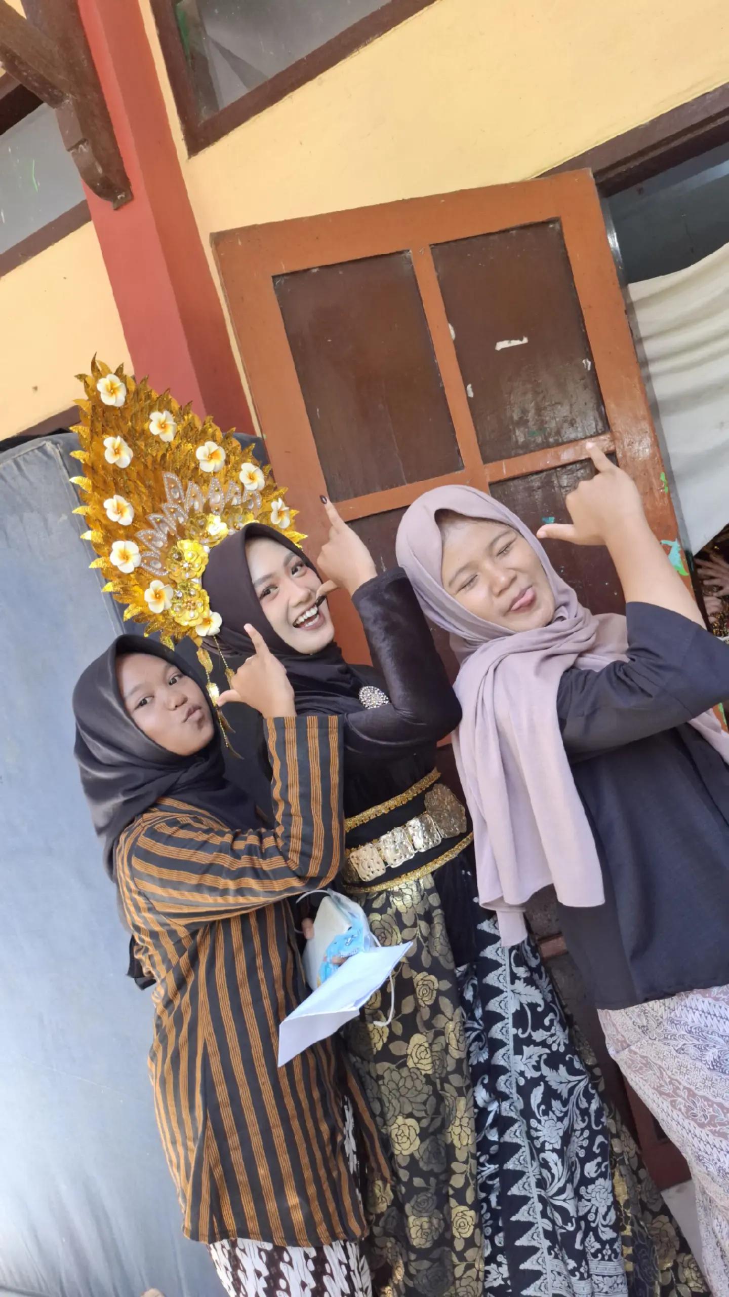 @Hi,ini dila