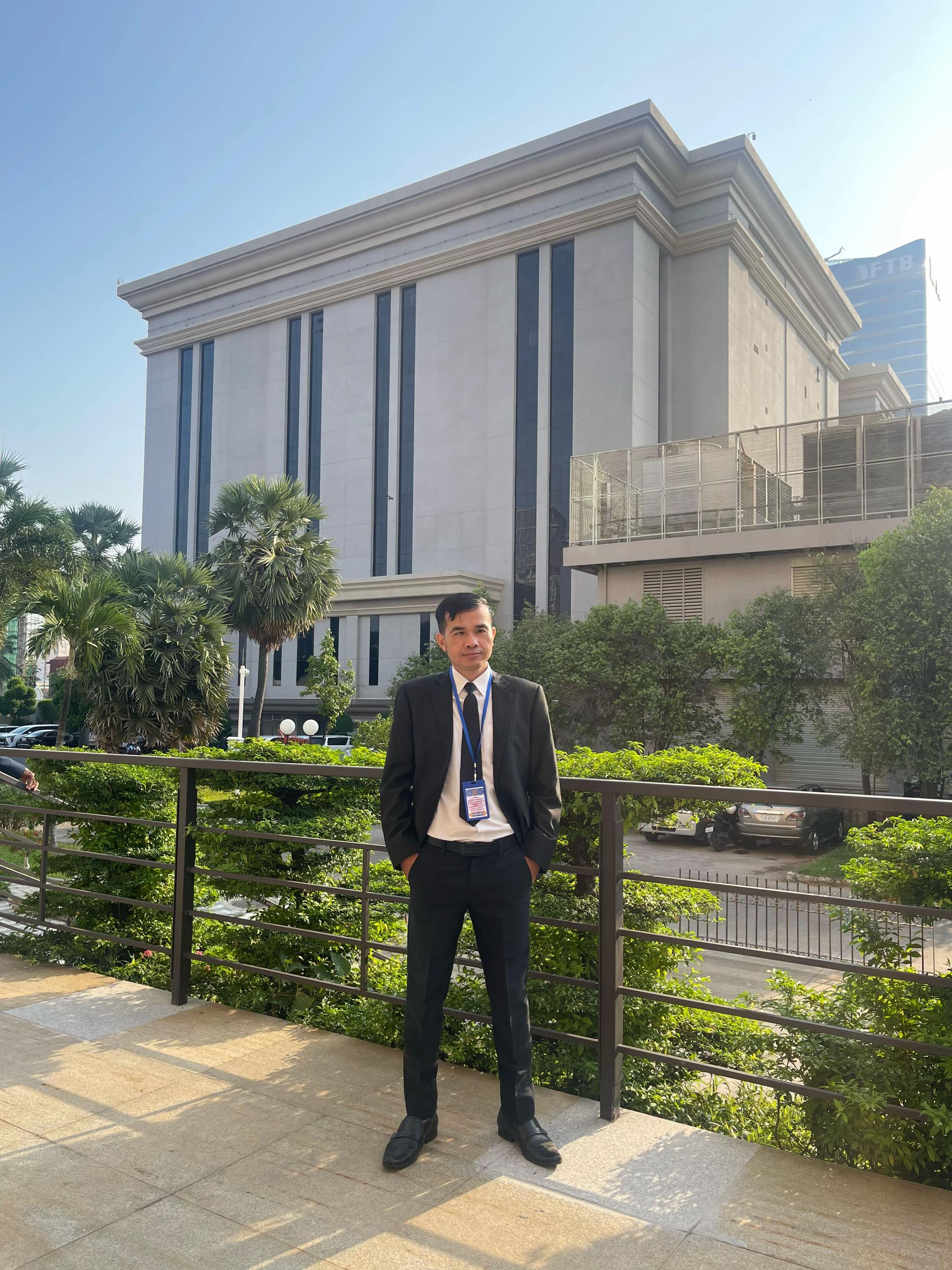 @មួយ ពិសិដ្ឋ