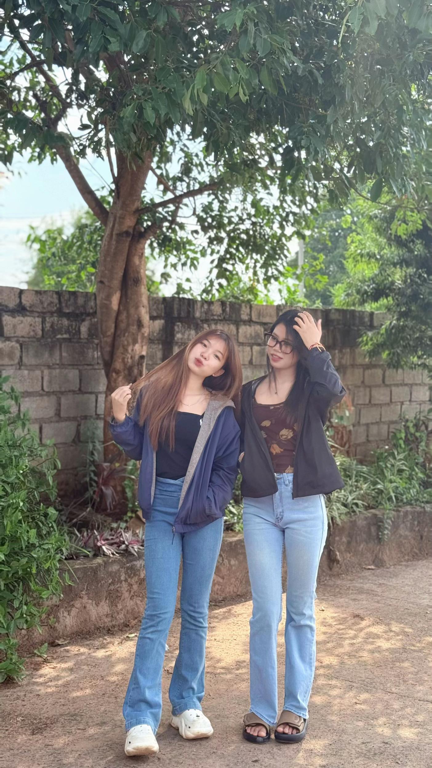 @Hyoeee <3