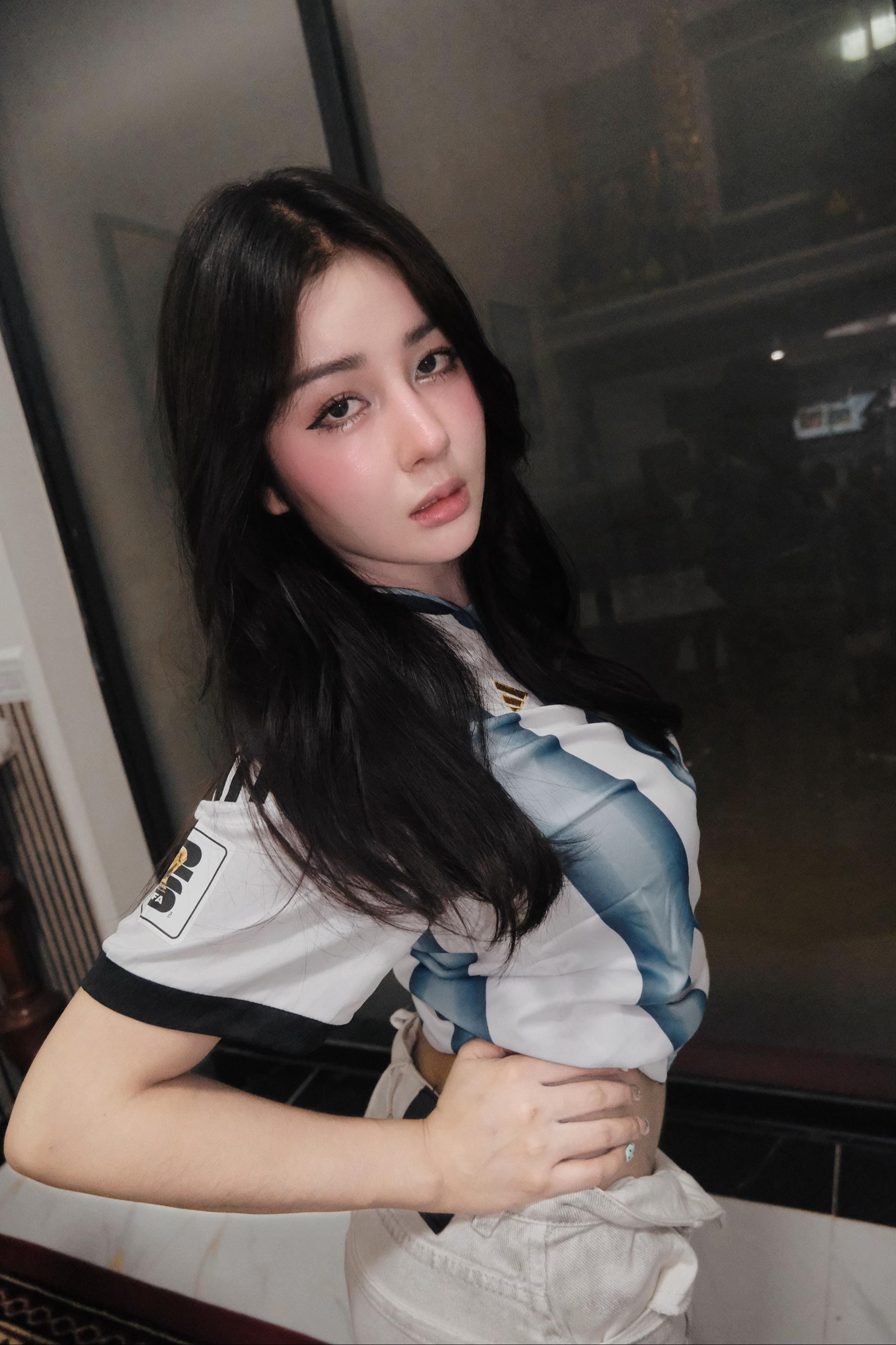 @Mei li ๐ฐ๐ญ๐จ๐ณ