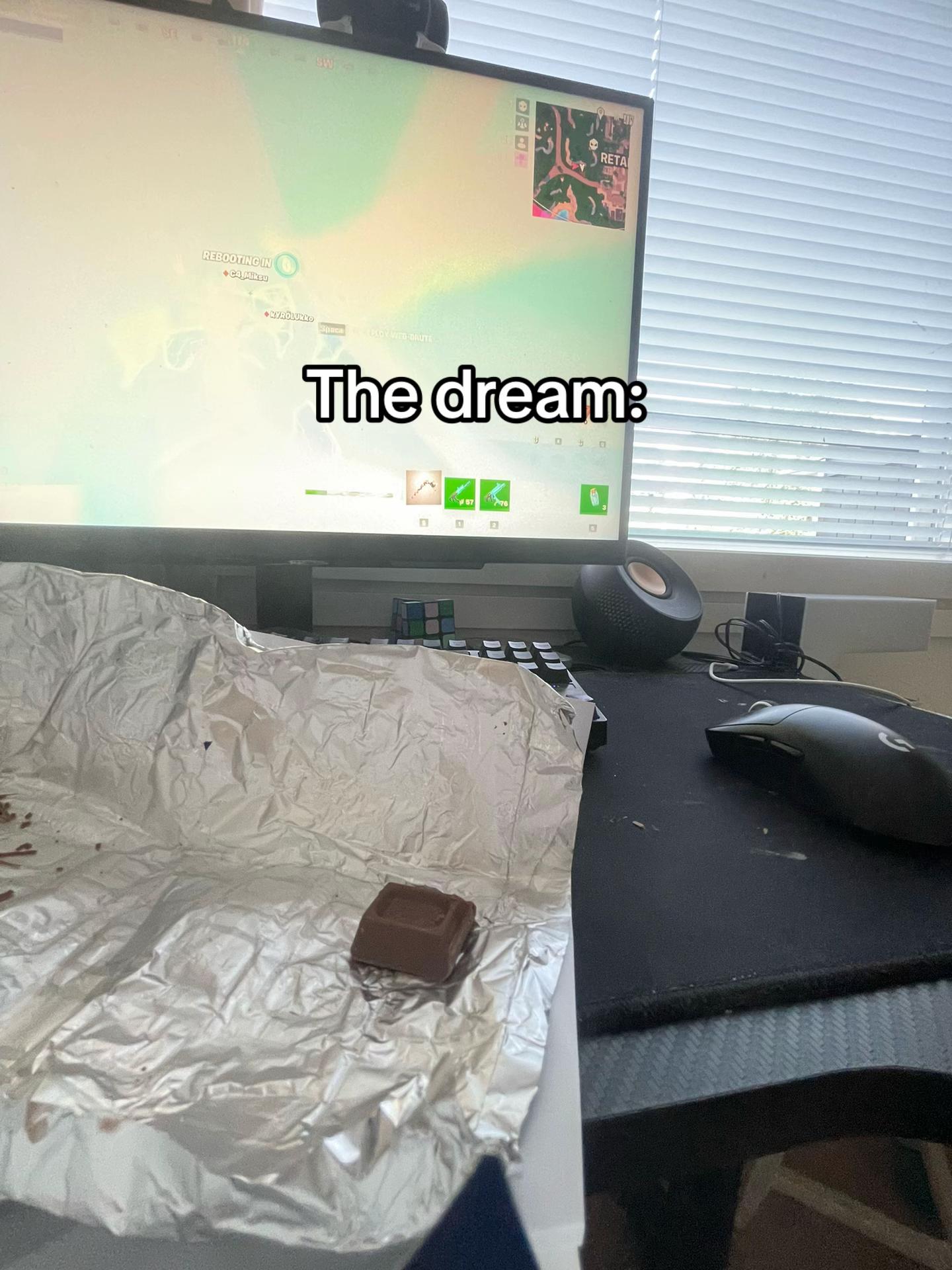 @Eemi✝️