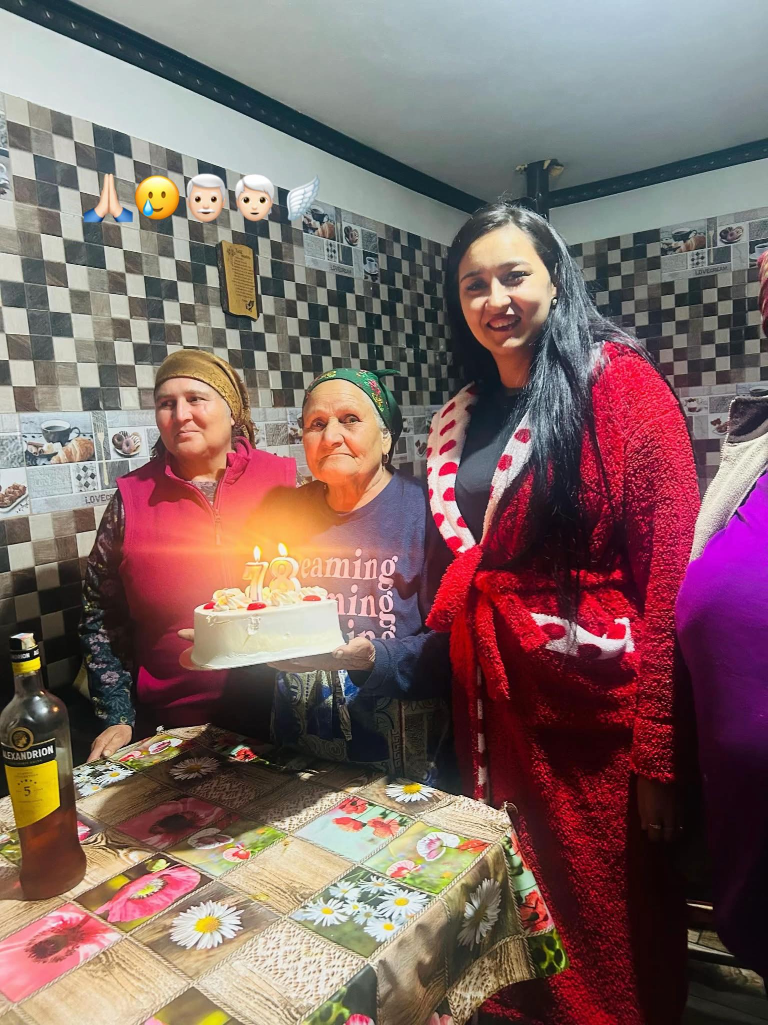 @Roxanna Mangîru