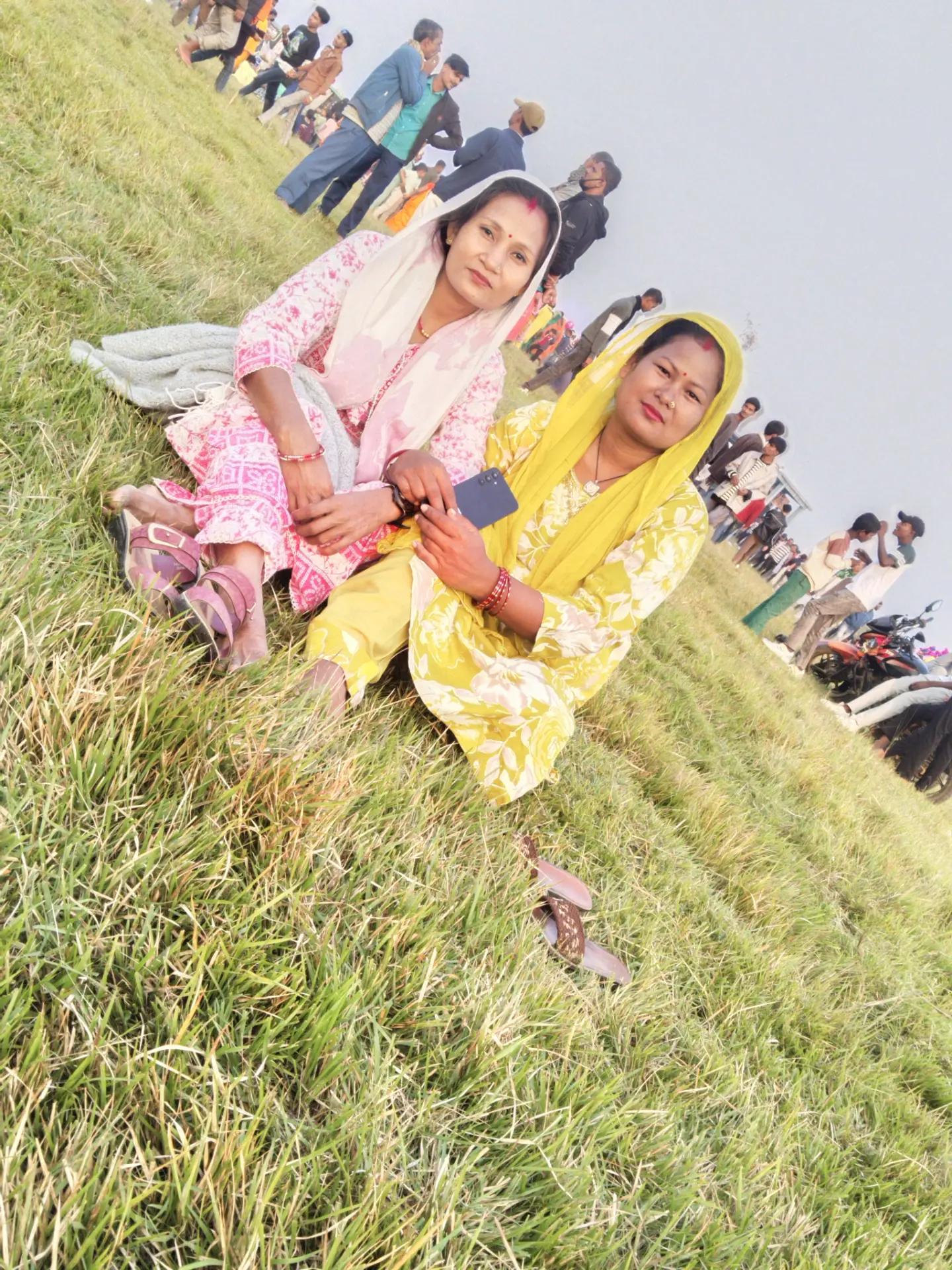 @साबित्री चौधरी (खोनमा थारु )