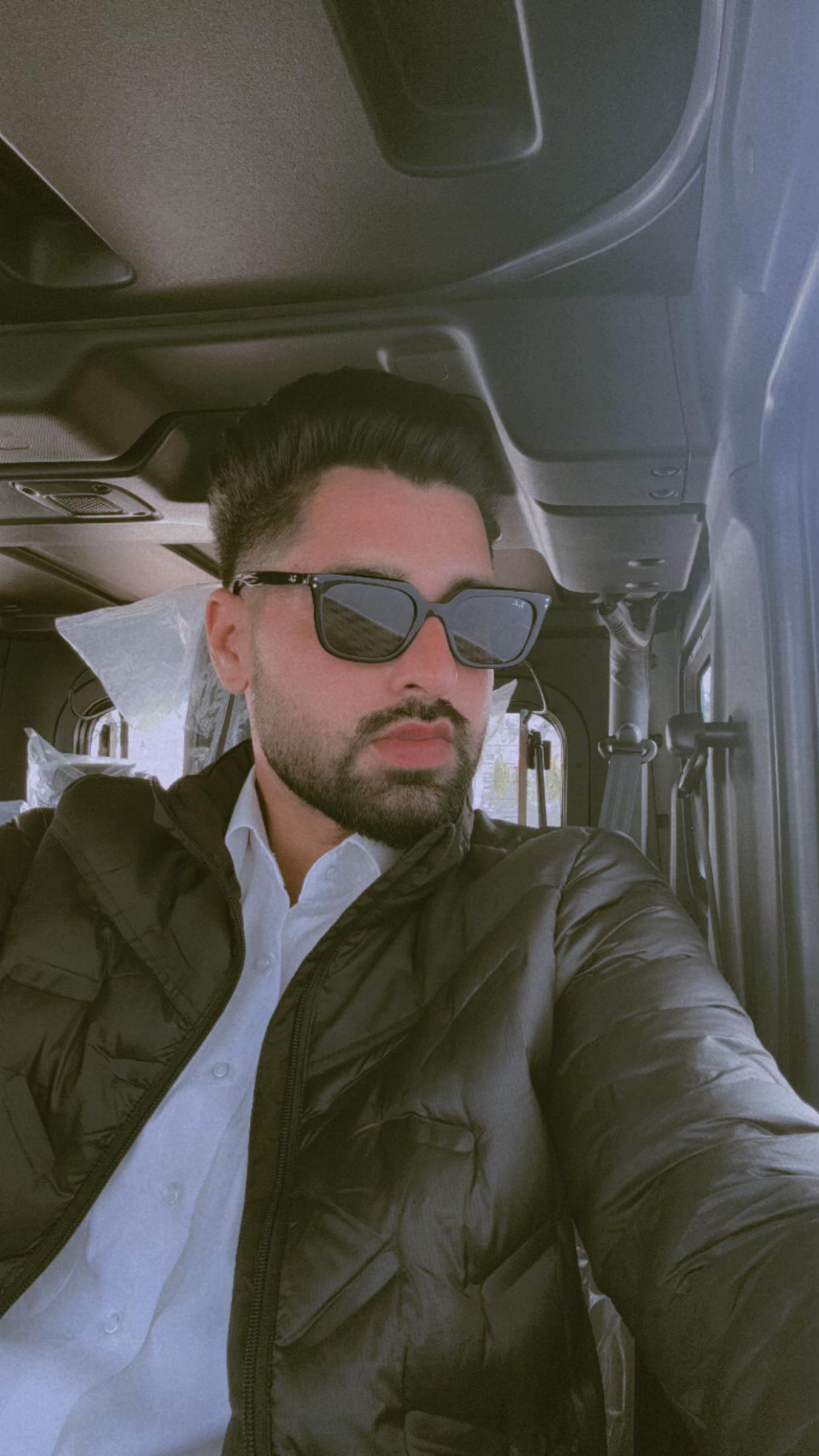 @dhillon📸