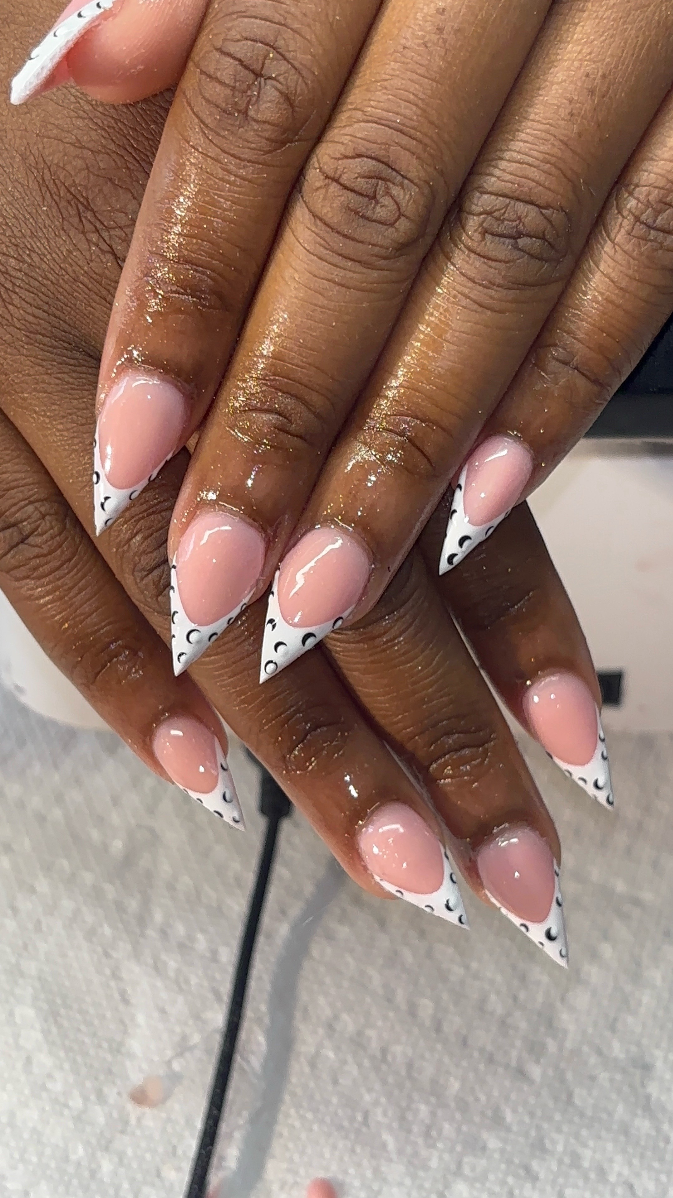@nailsssbymonii