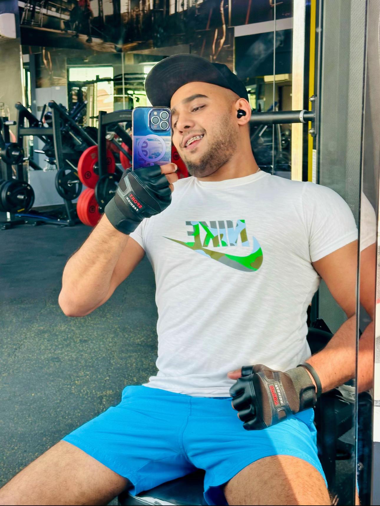 @It’s_____AJ🇦🇪