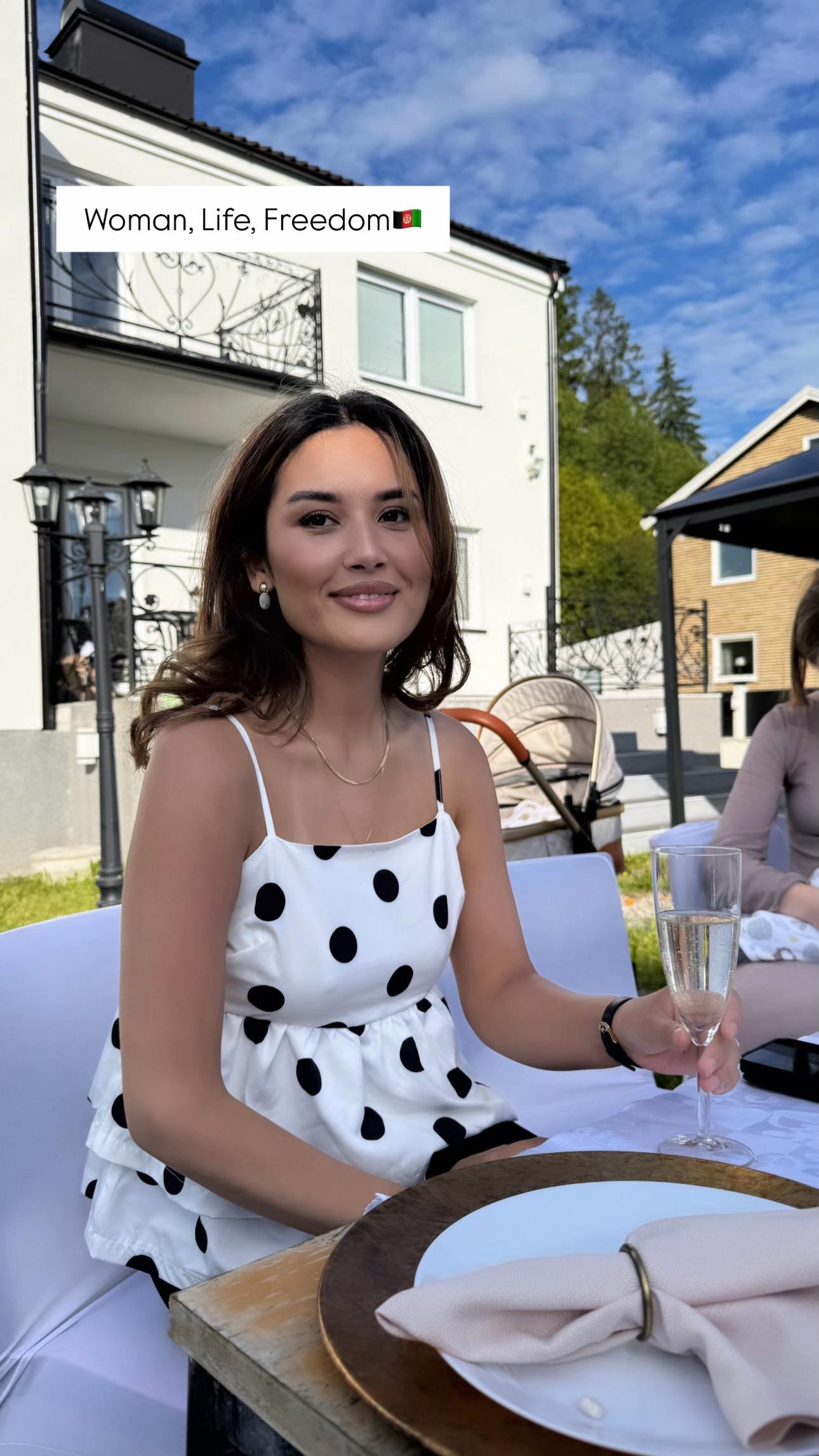 @Navakazemi