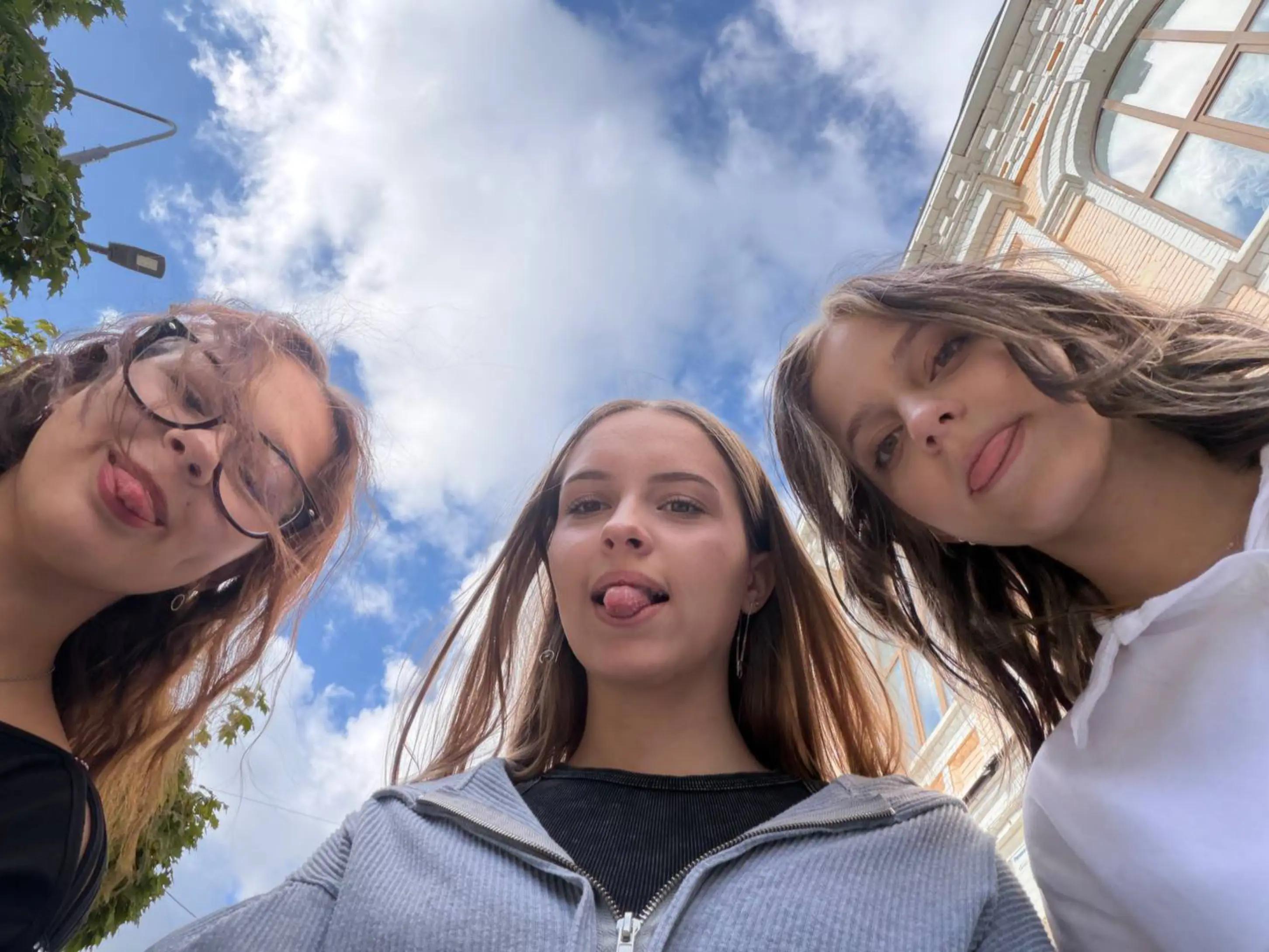 @𝑣𝑎𝑠𝑖|𝑖𝑠𝑘â