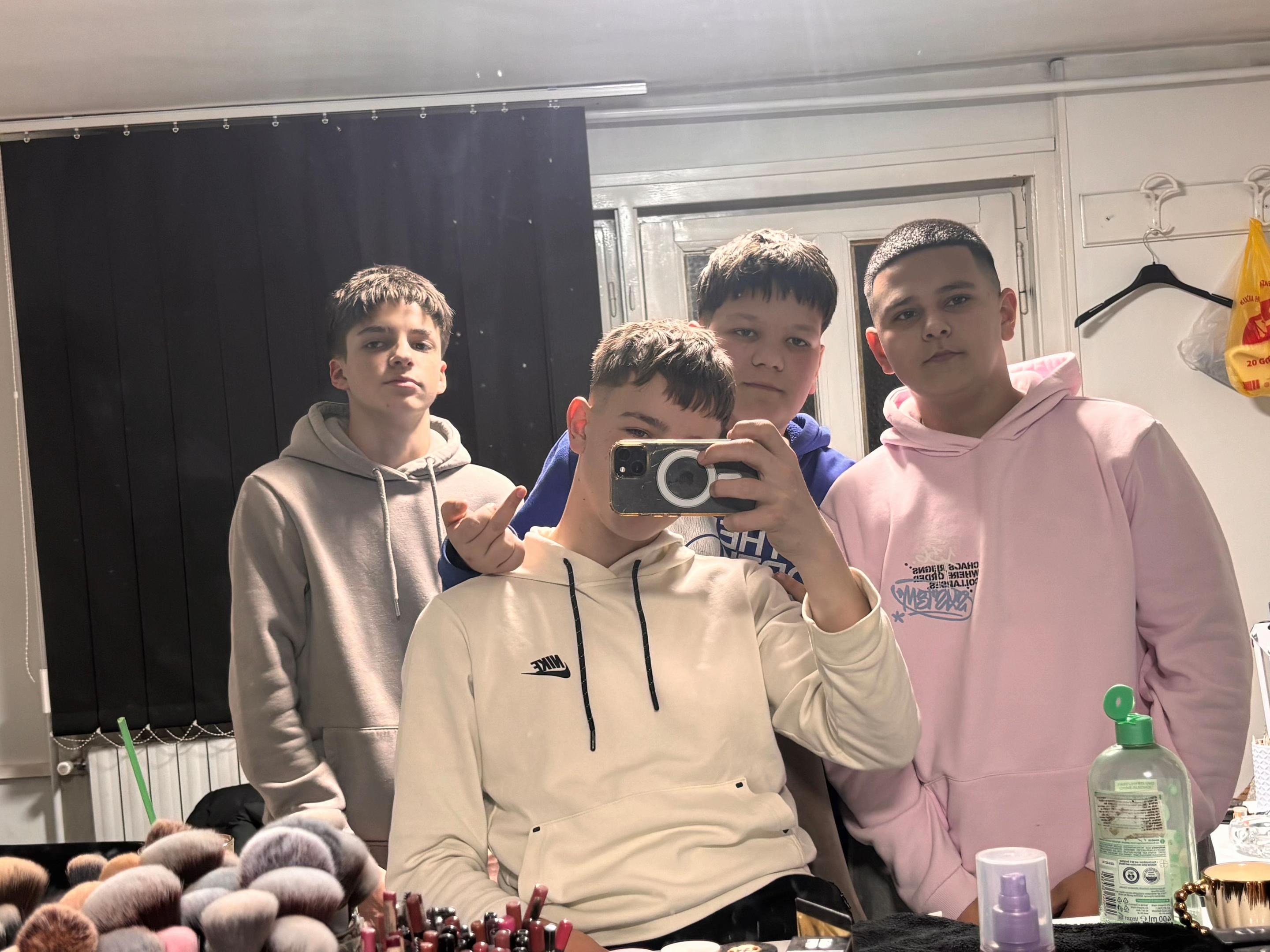 @Лука