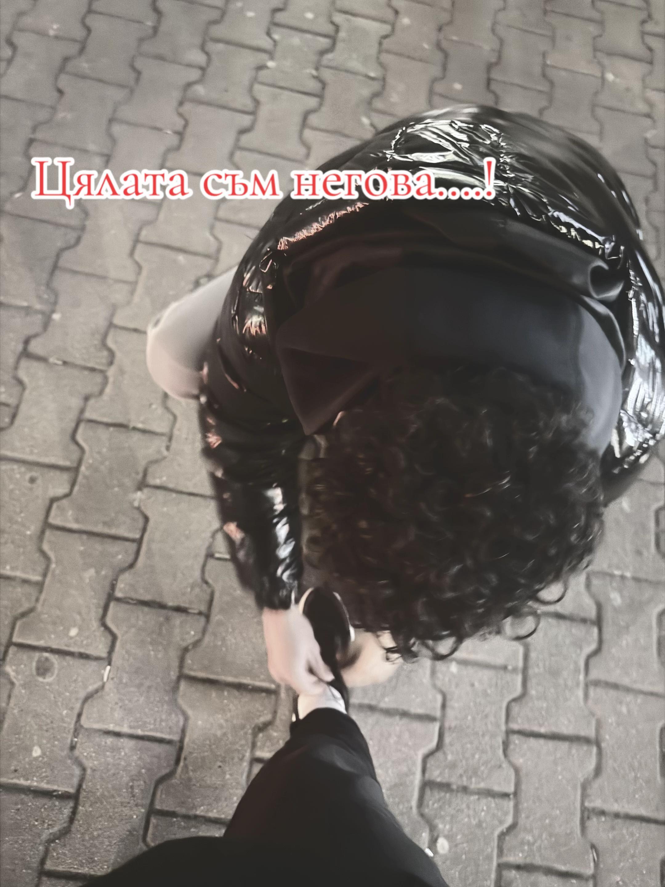 @Sneji…