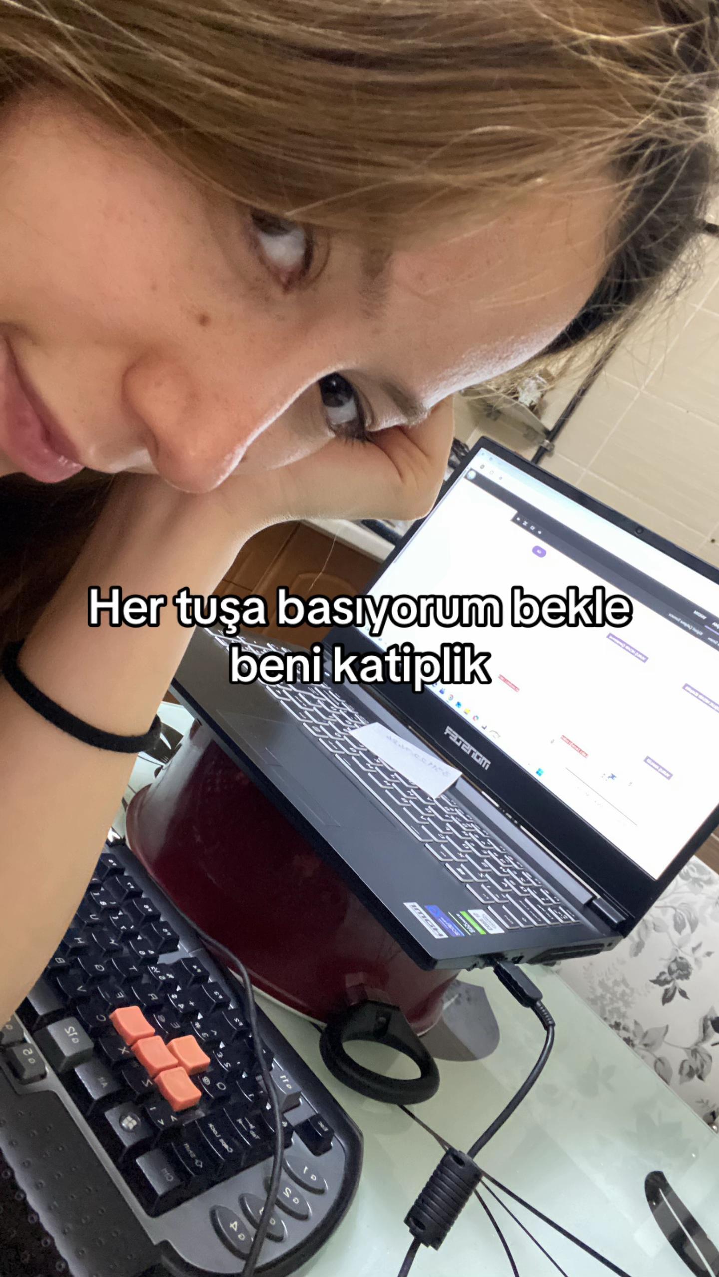 @🪬