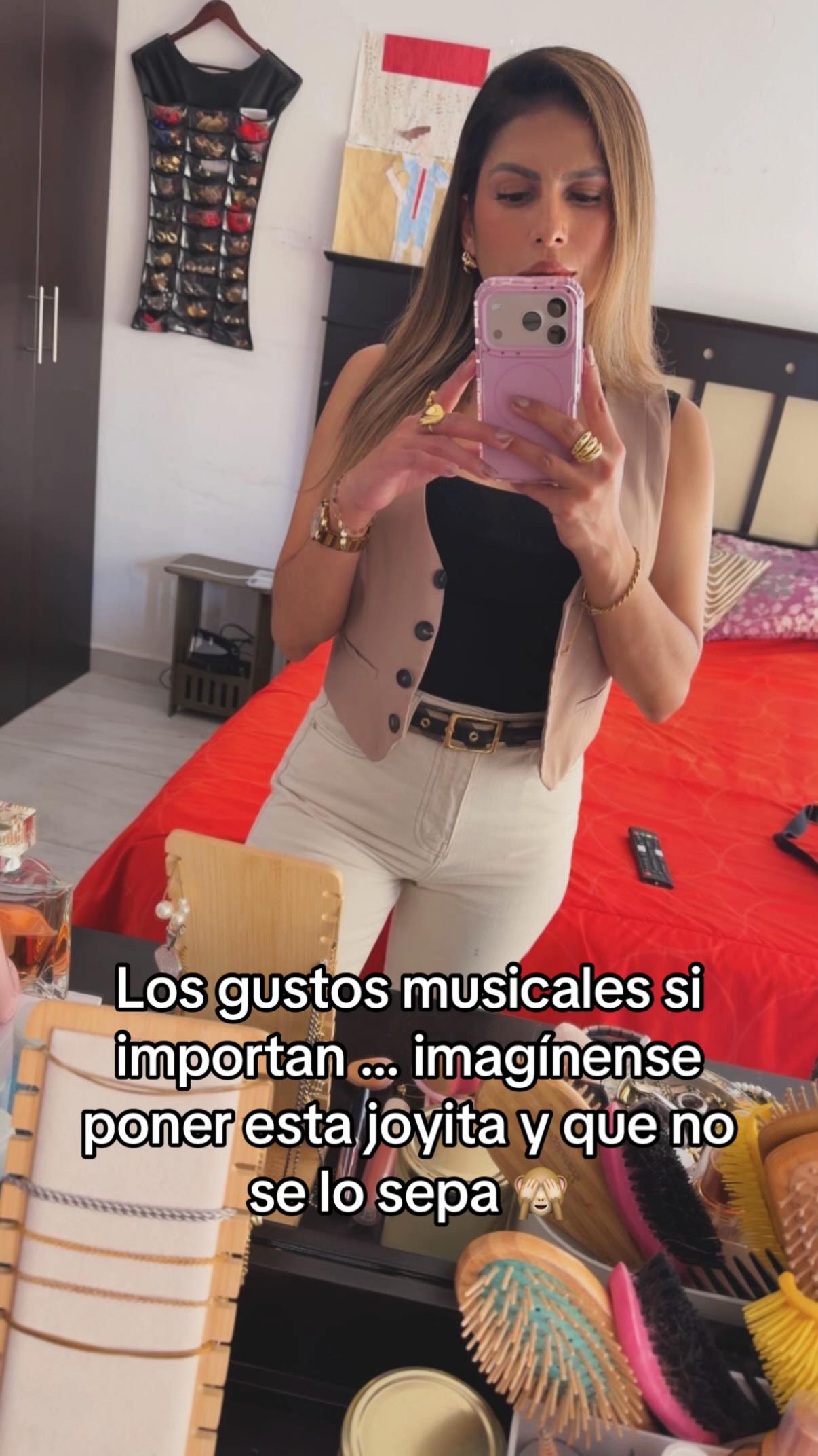 @Elena Uribe