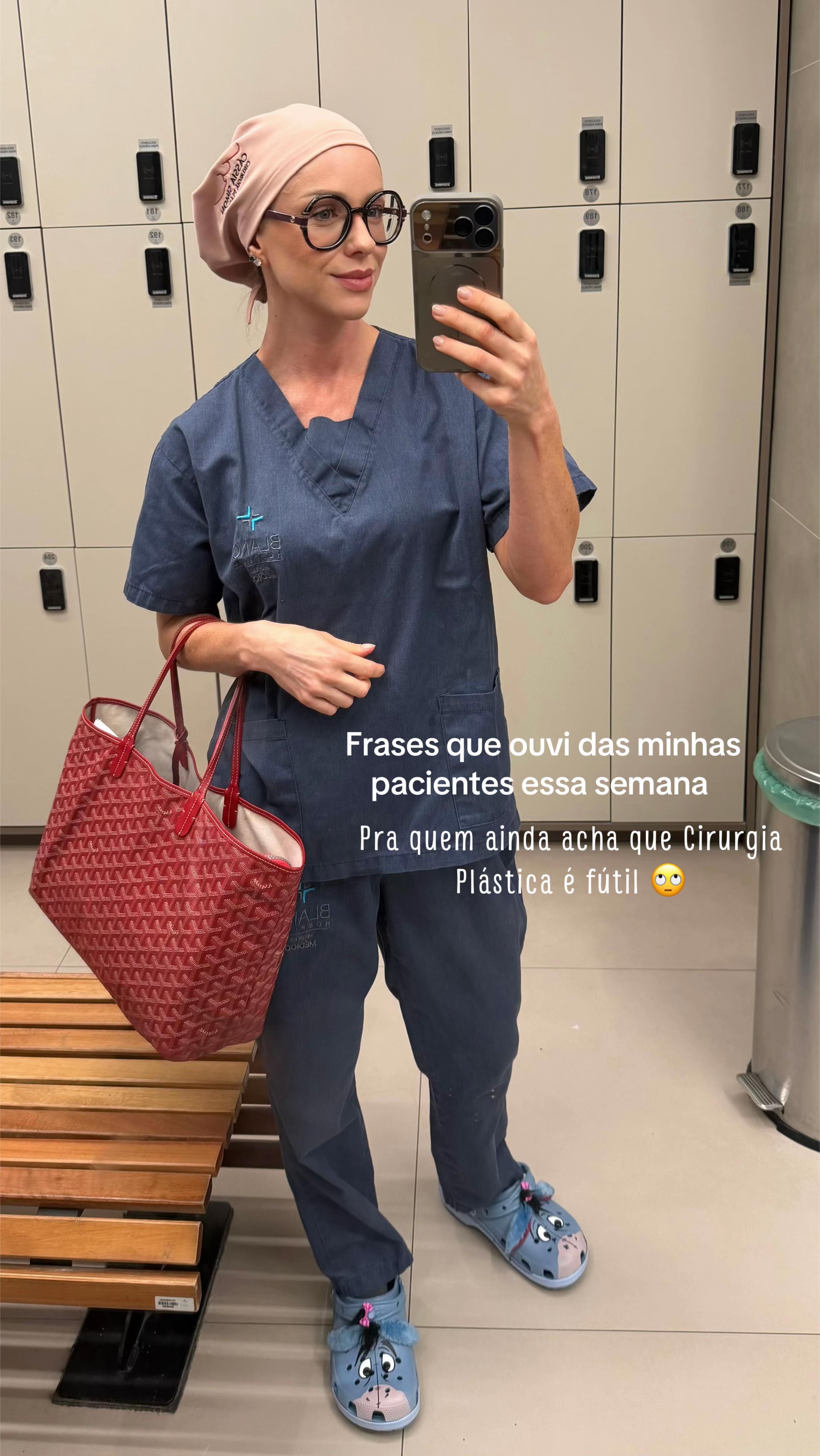 @Dra. C&aacute;ssia Simon