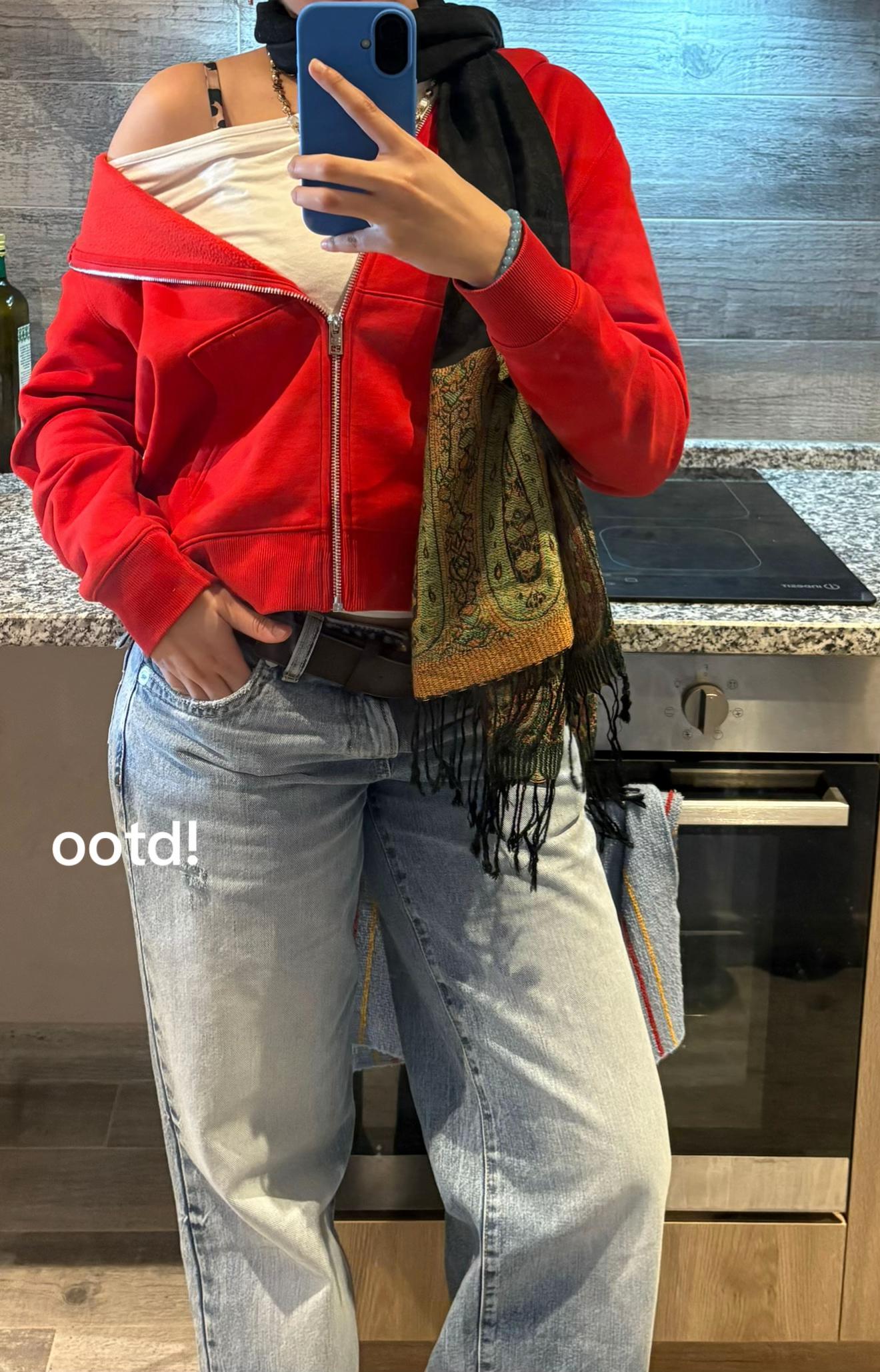 @hensisfits