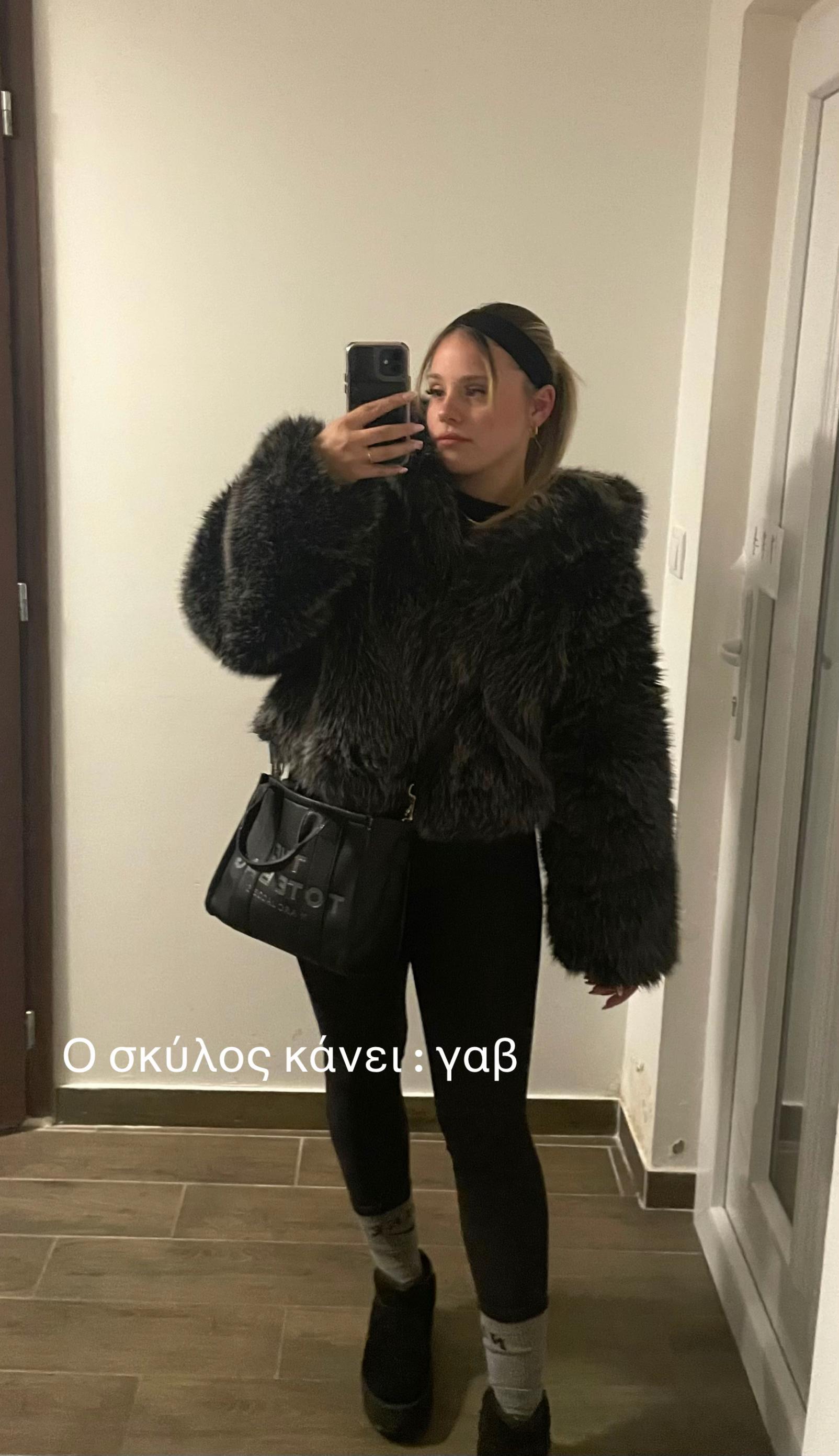 @🦊