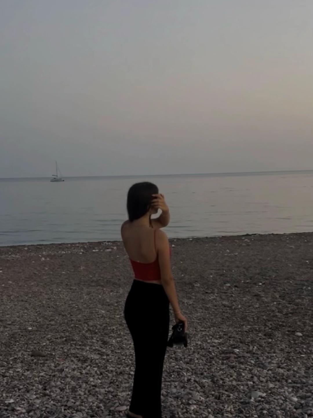 @𝒥