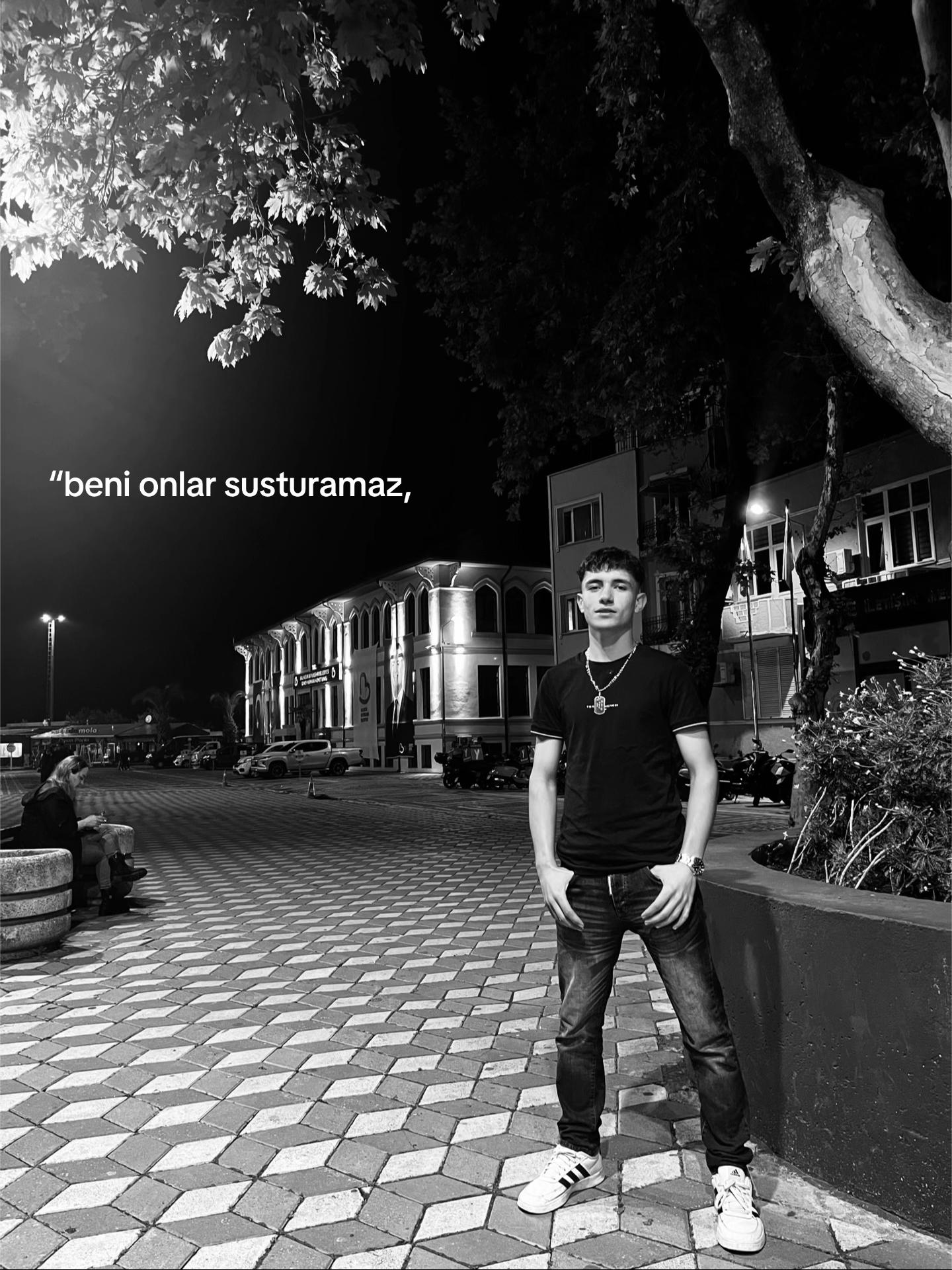 @01emirhanbozkurt