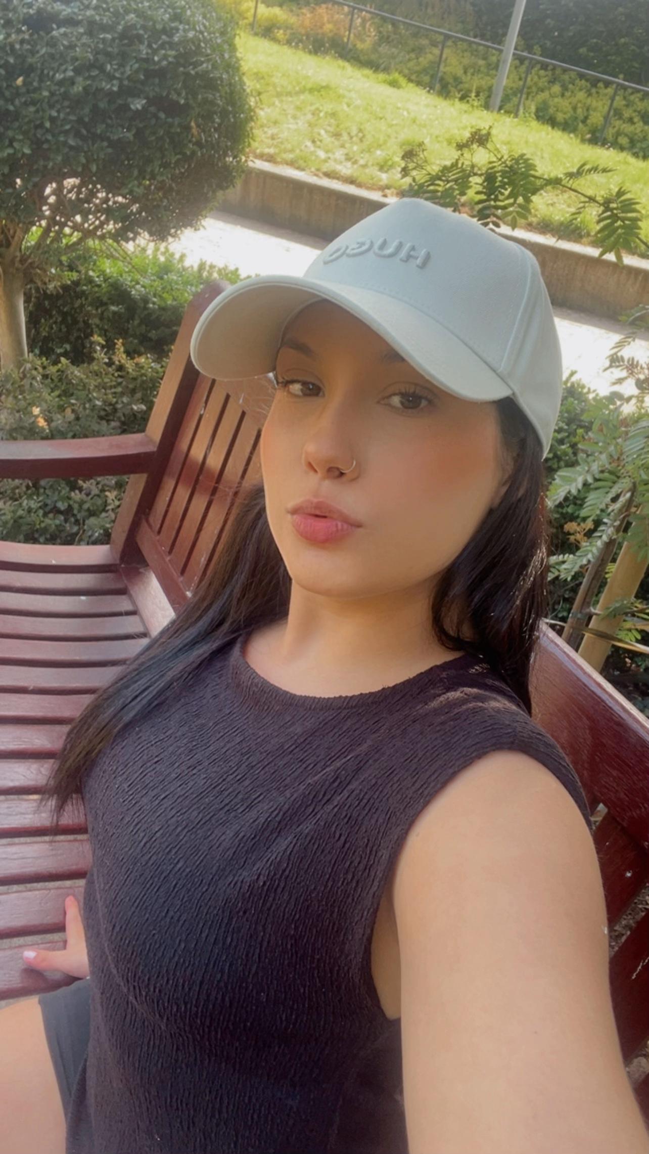 @Maria_@