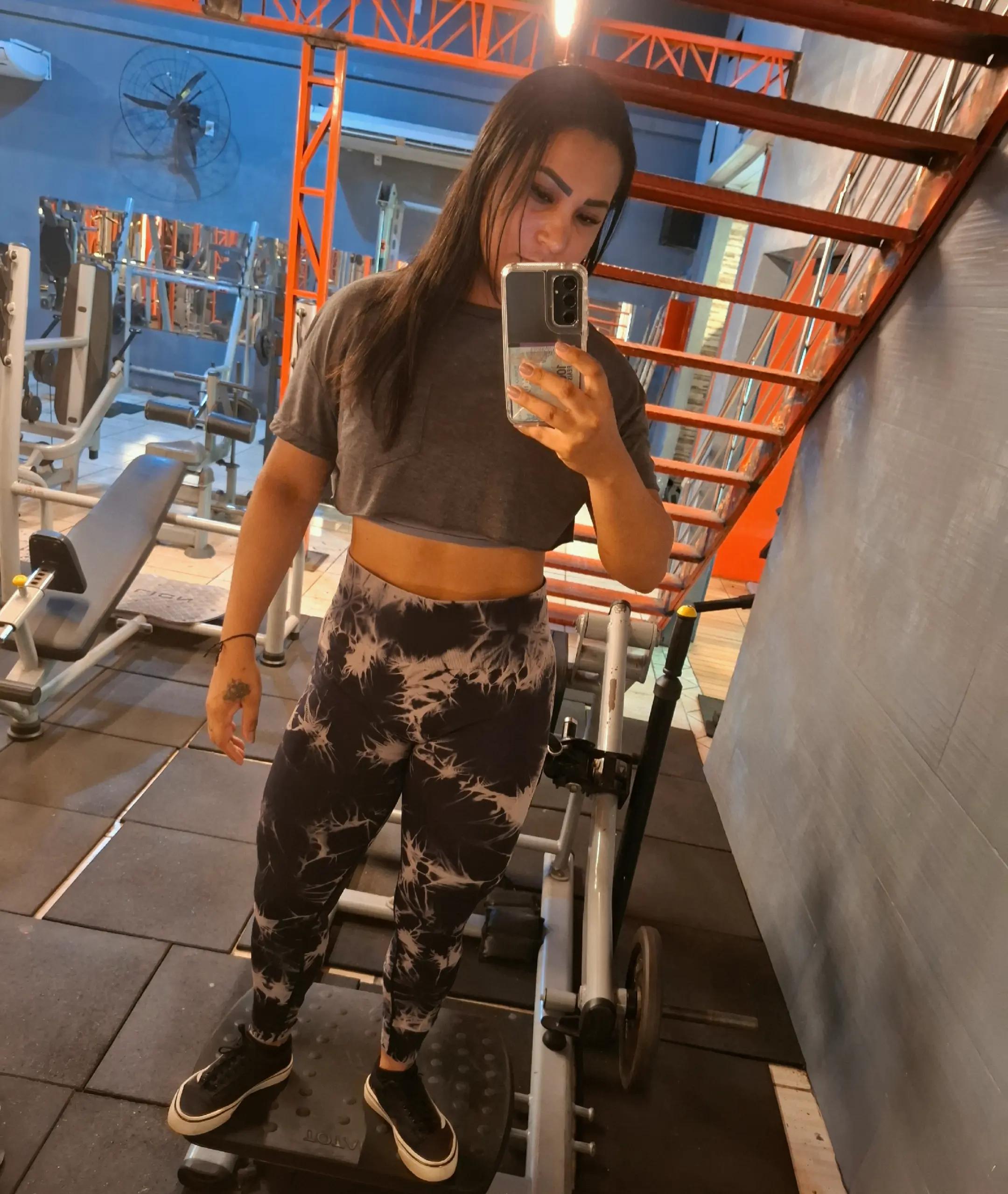 @jú