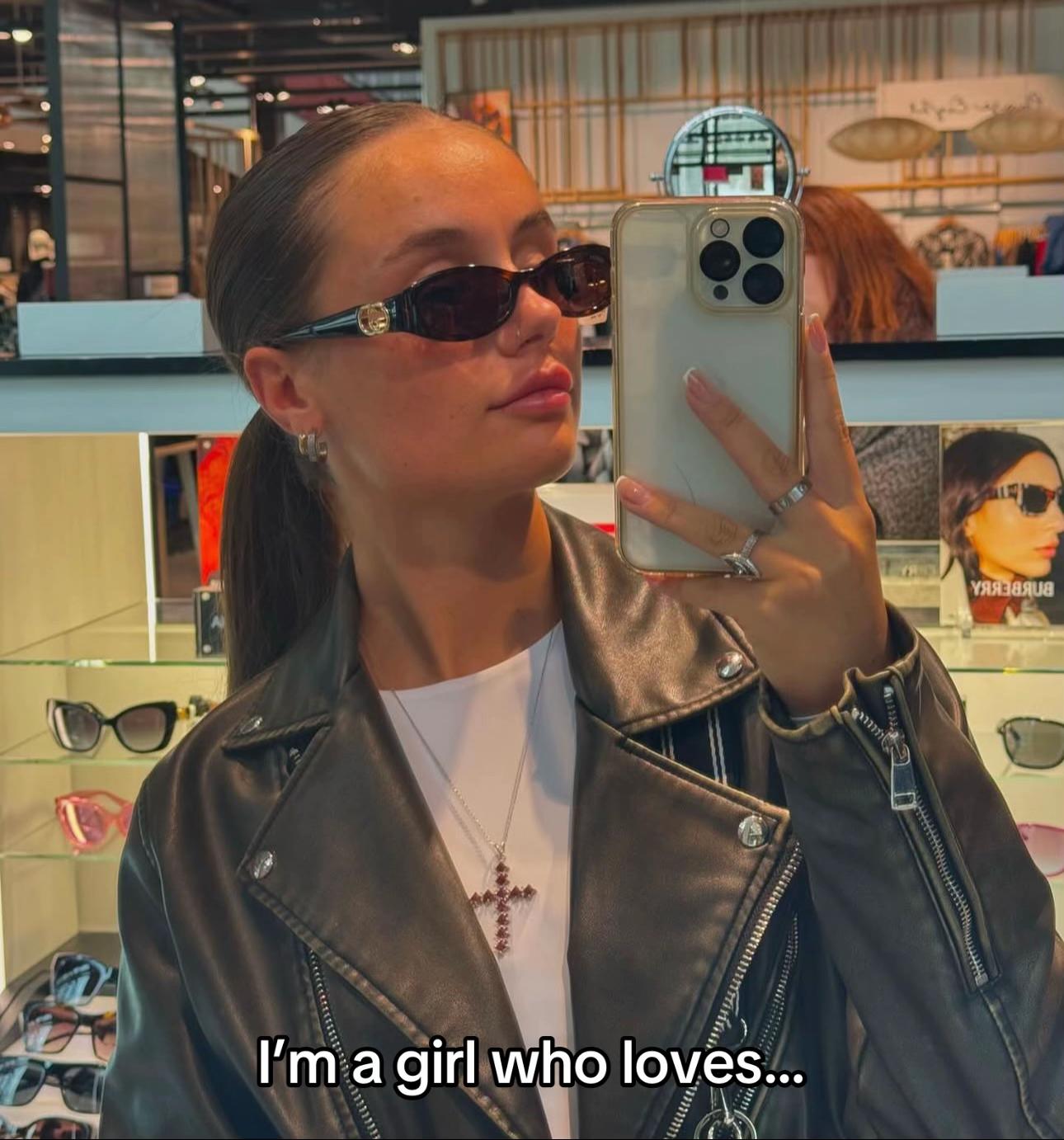 @Alexandra smith💞