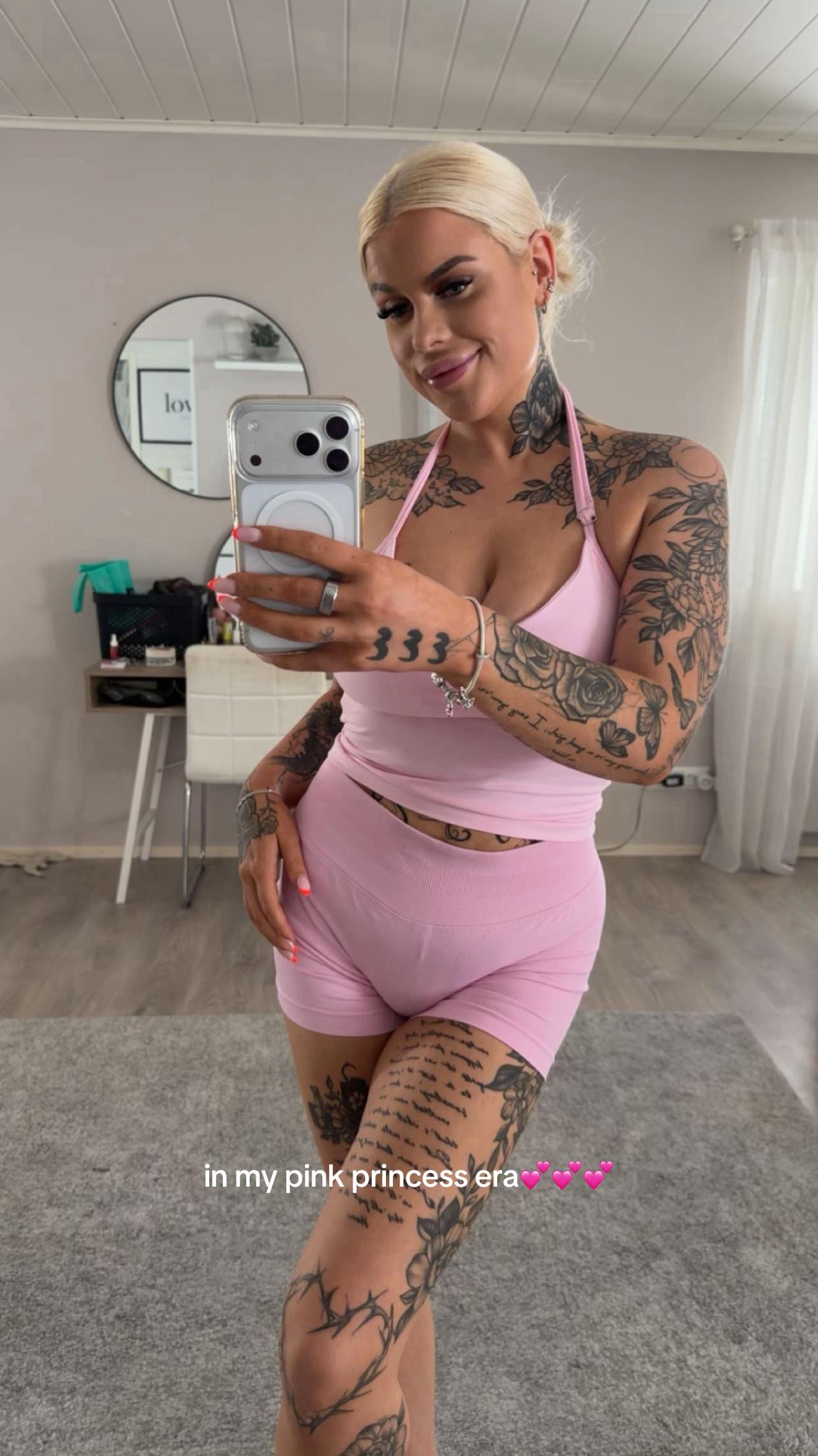 @ellaasooffia