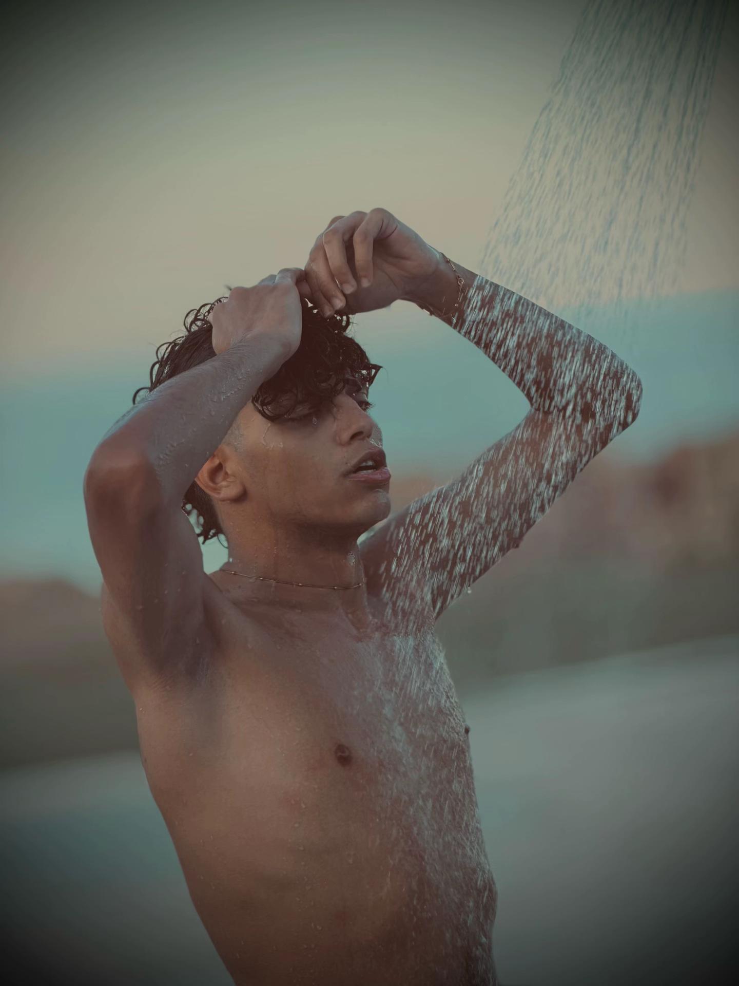 @عــمـــور🪽🤴🏻