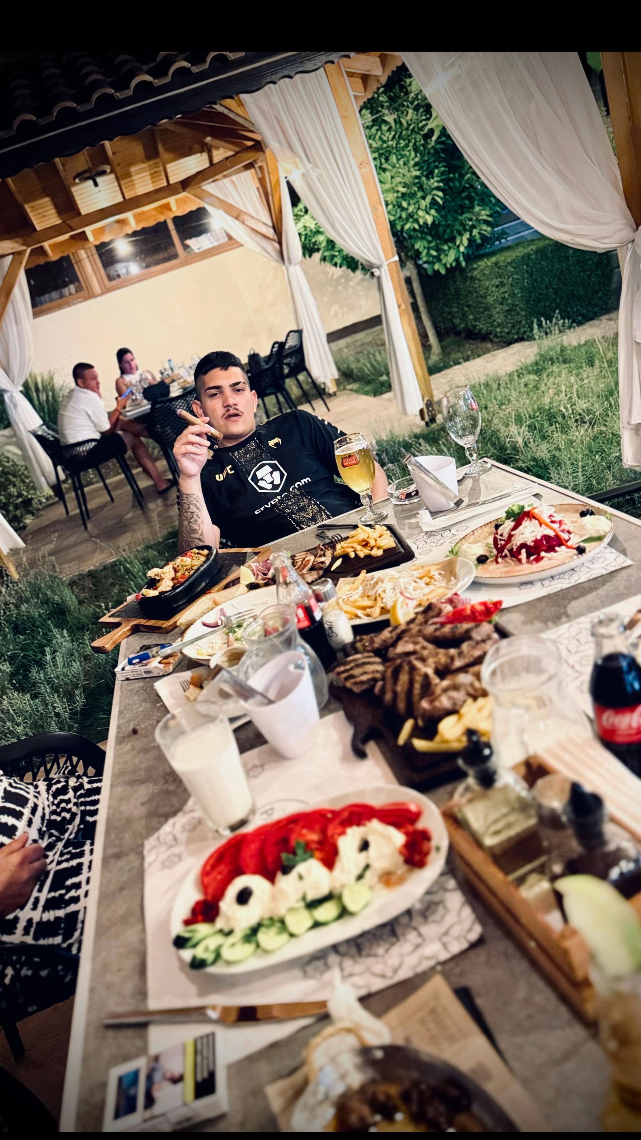 @A N G E L O V ✅