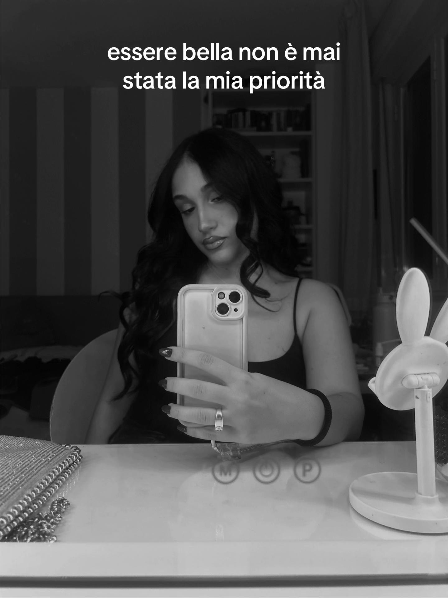 @E S S E🦋