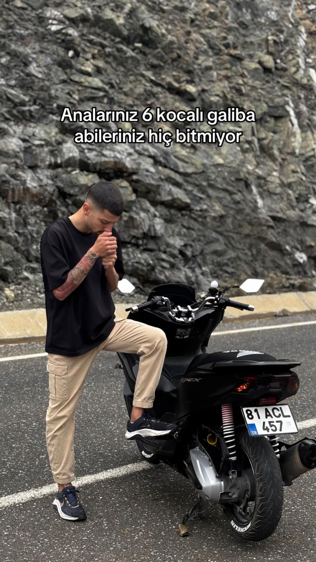 @𝐒𝐓.