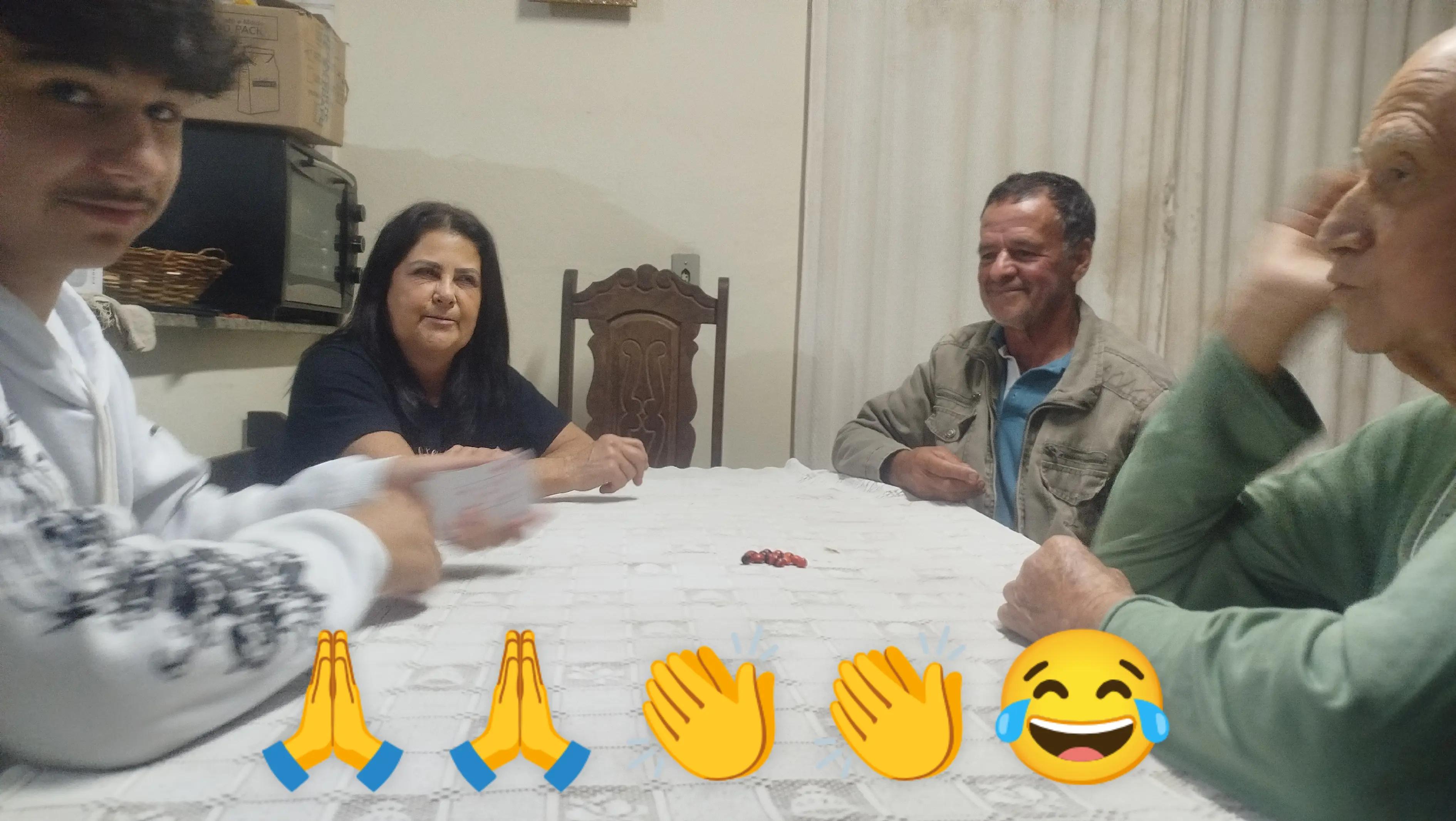 @Antonia Andrea Ant&ocirc;nia