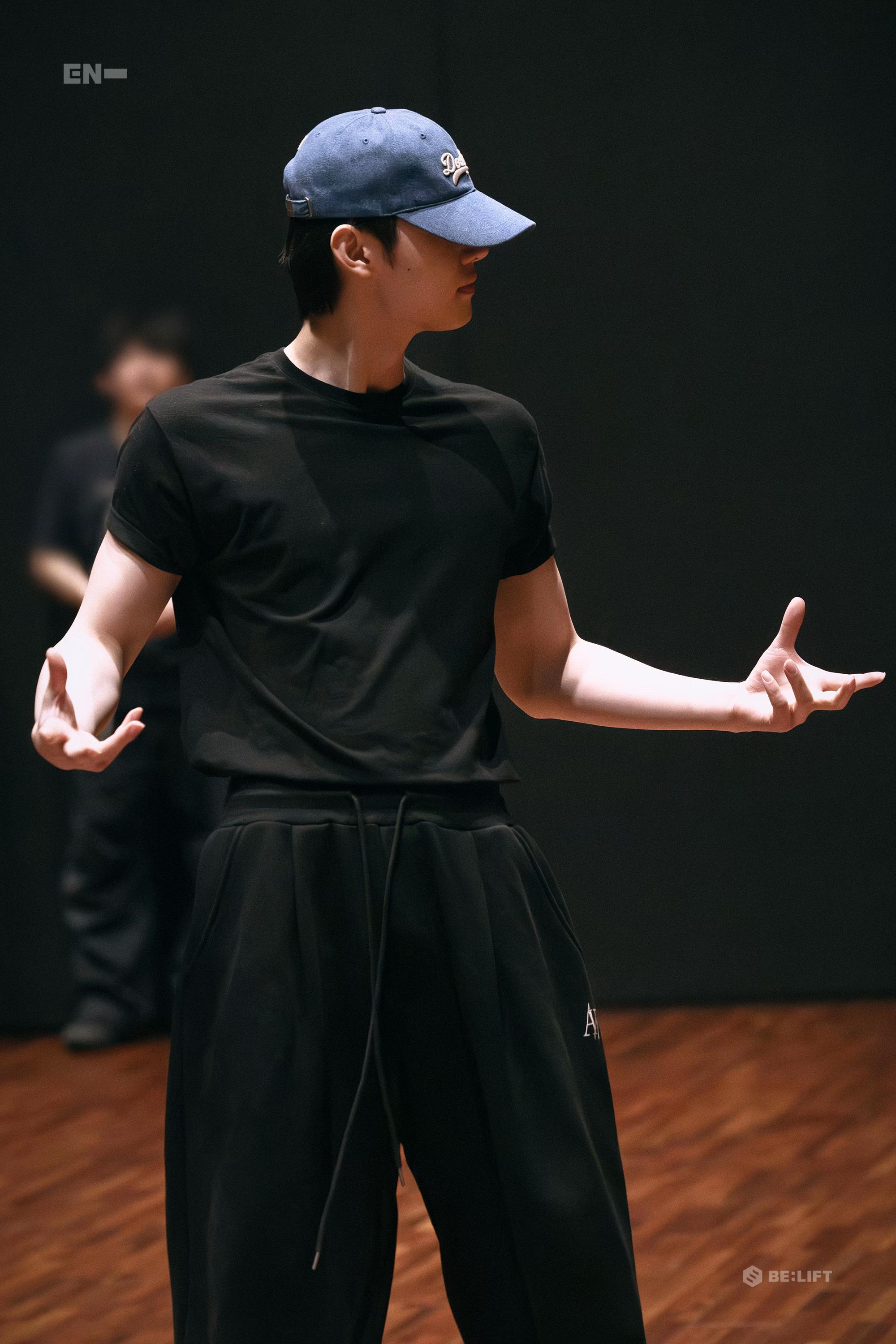 @mionehee