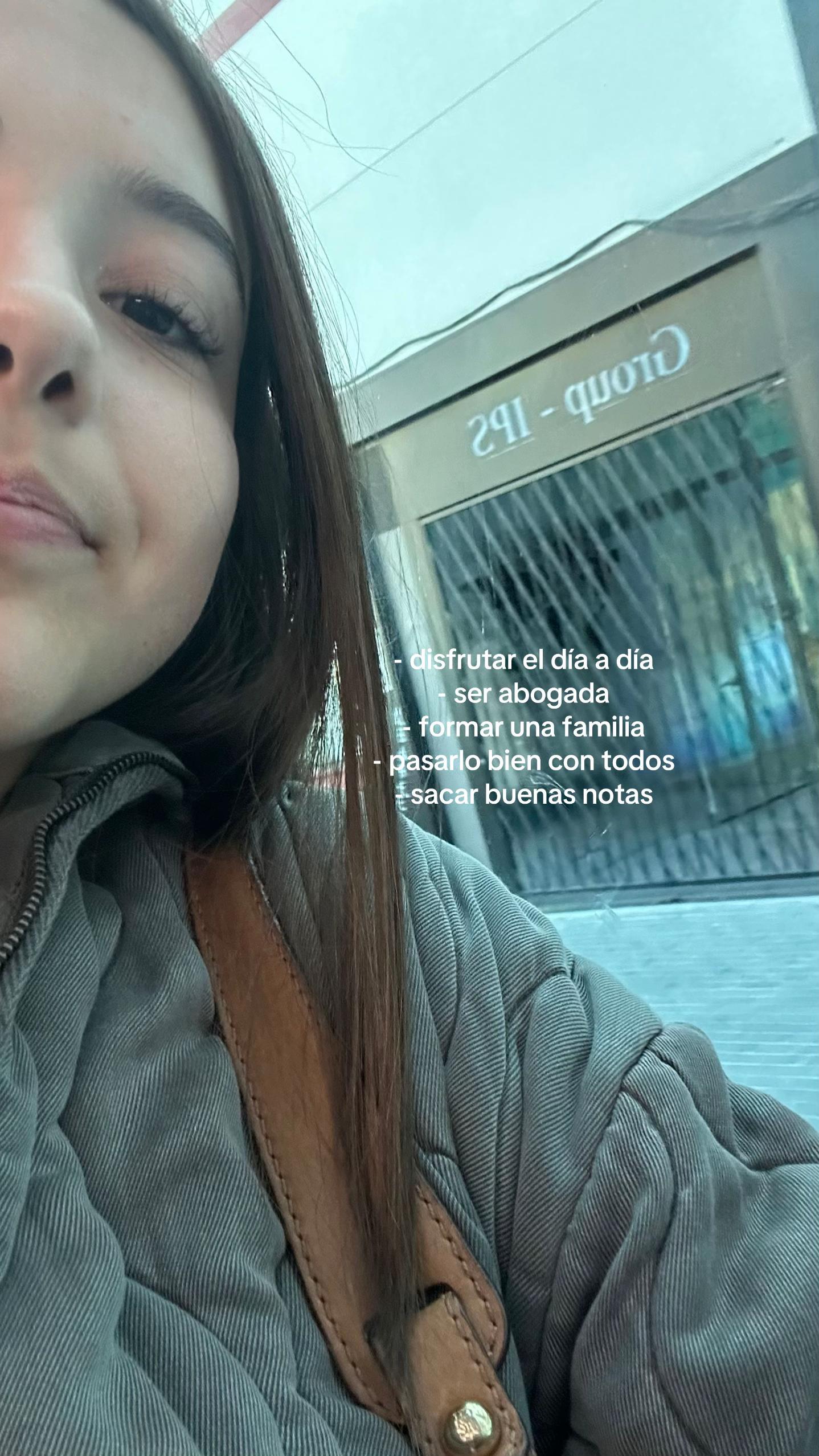 @𝐜𝐥𝐚𝐮𝐝𝐢𝐚 𝐡𝐞𝐫𝐫𝐚𝐧𝐳