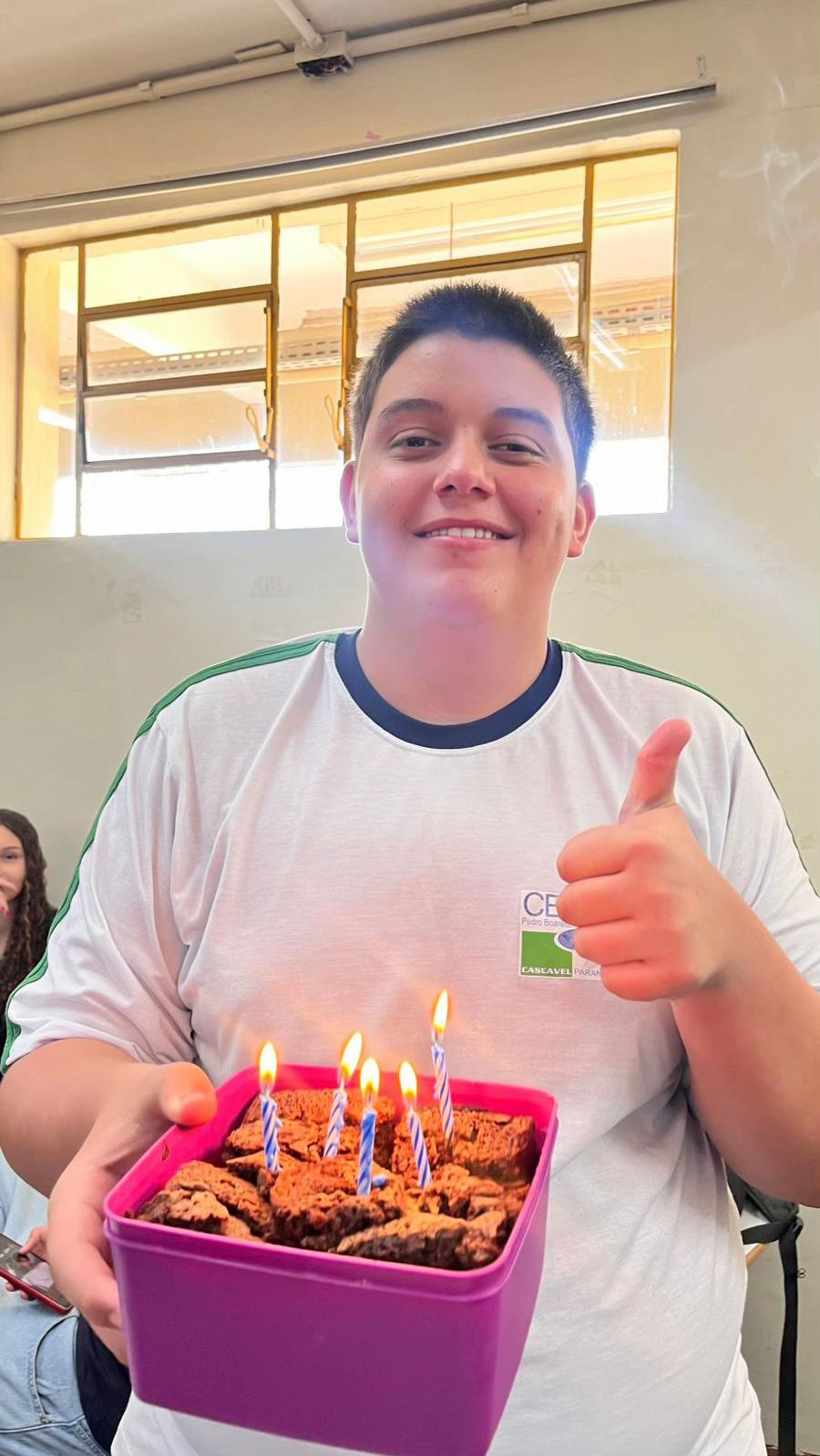 @oque o Guilherme ta fazendo?