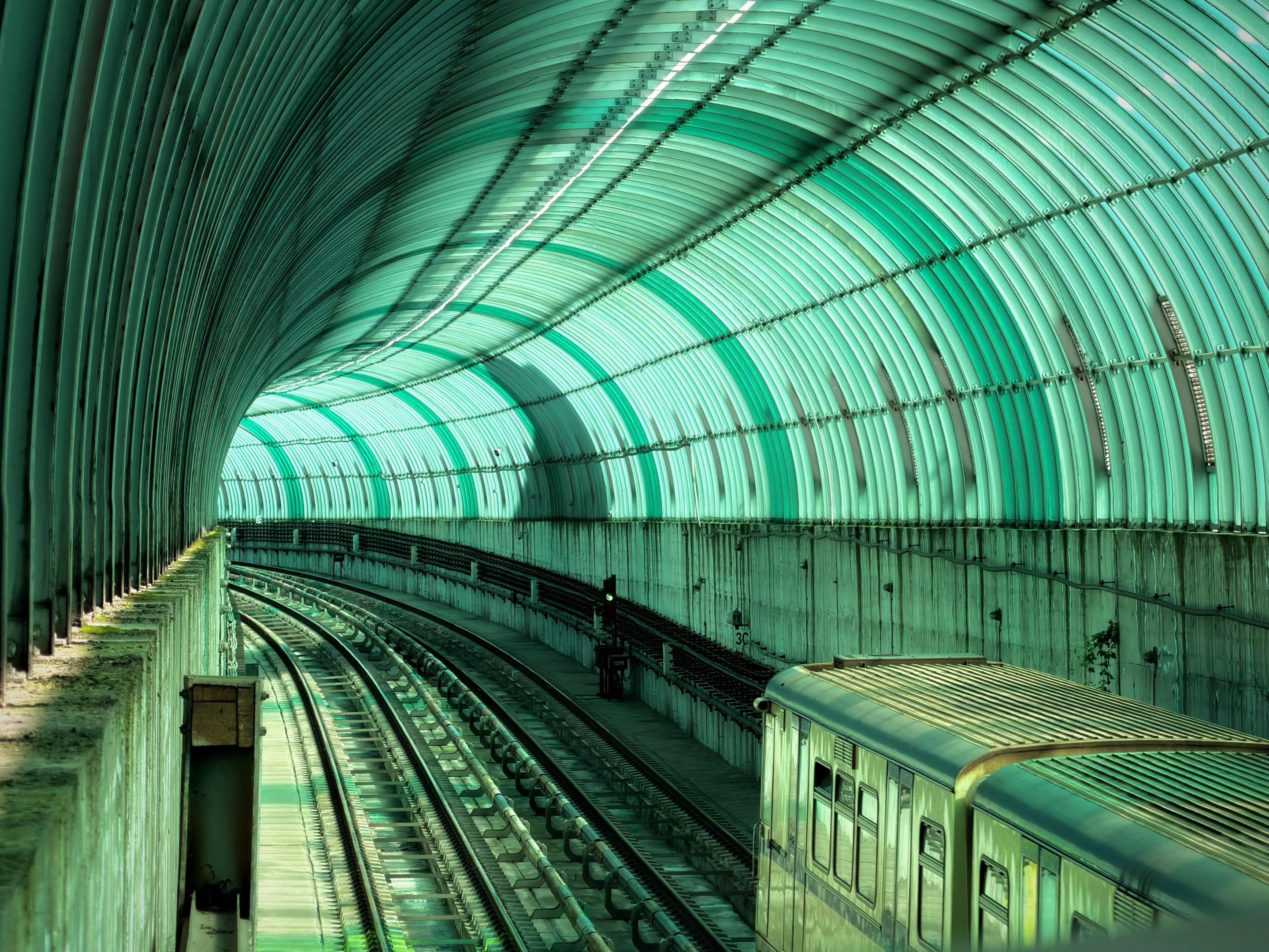 @Veselin Kolev | Metro