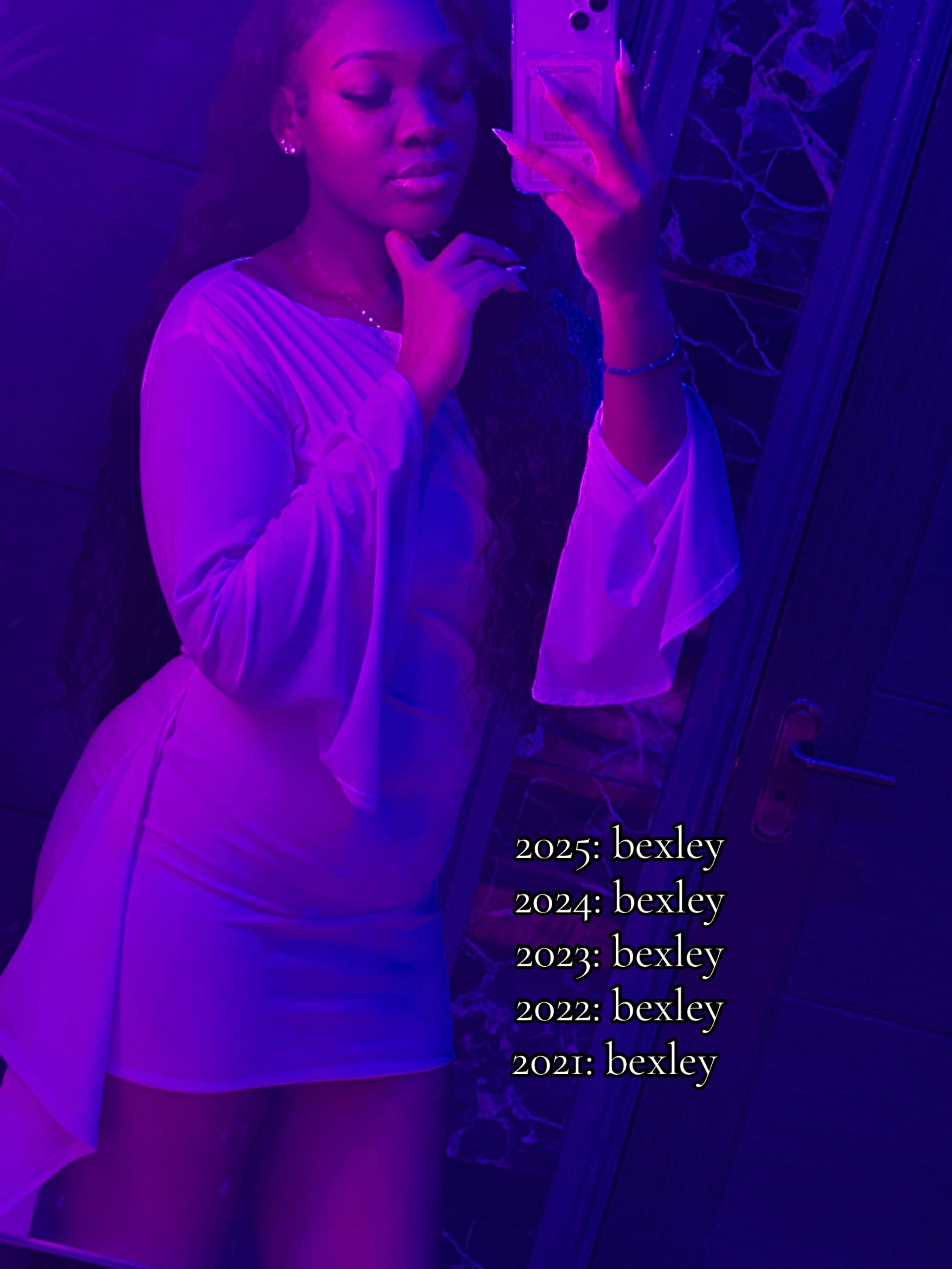 @👻