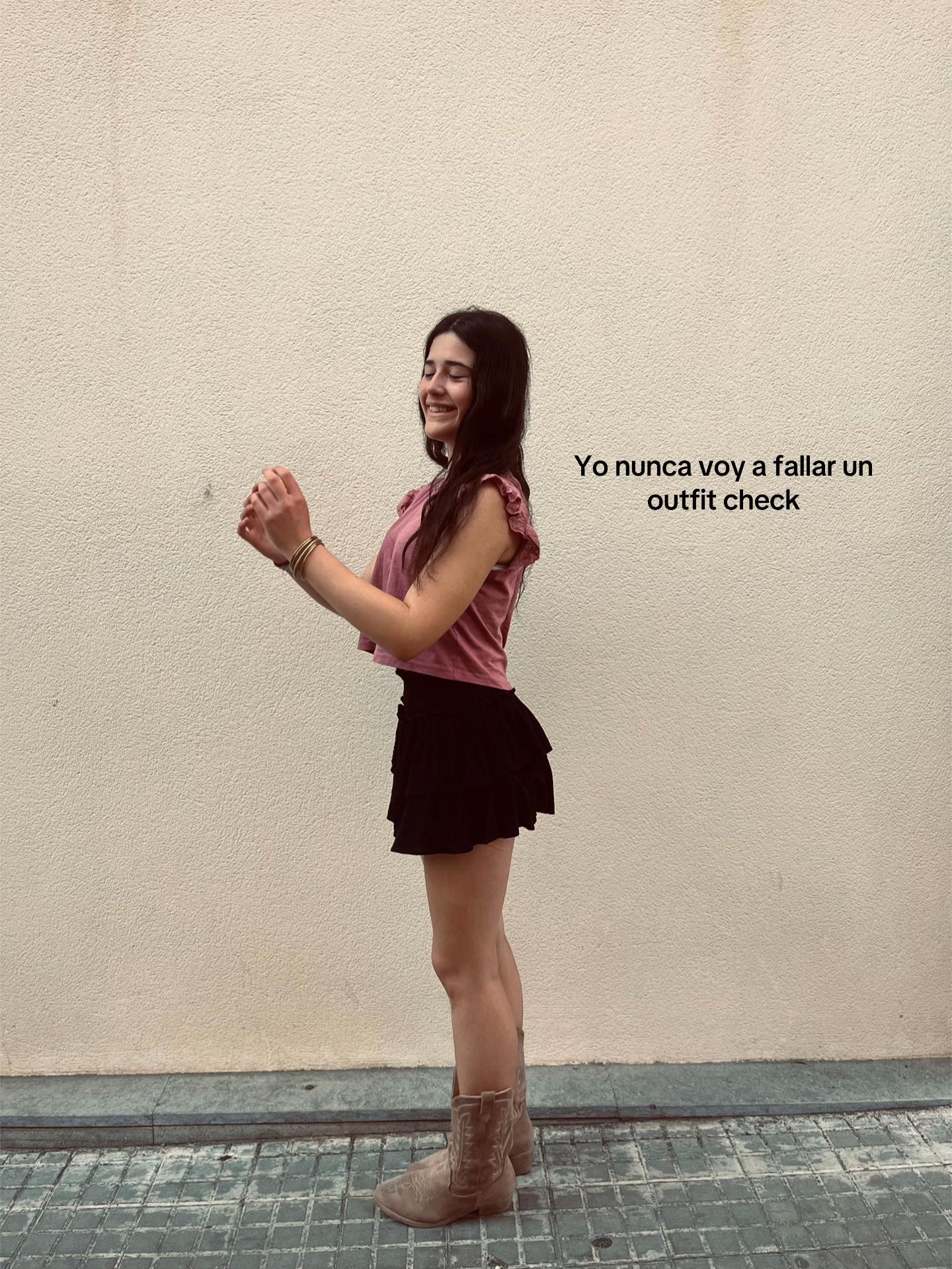 @𝑇𝑎𝑛𝑖𝑎