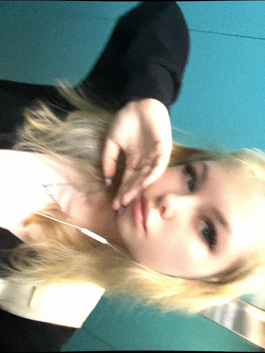 @Witch🛐💕
