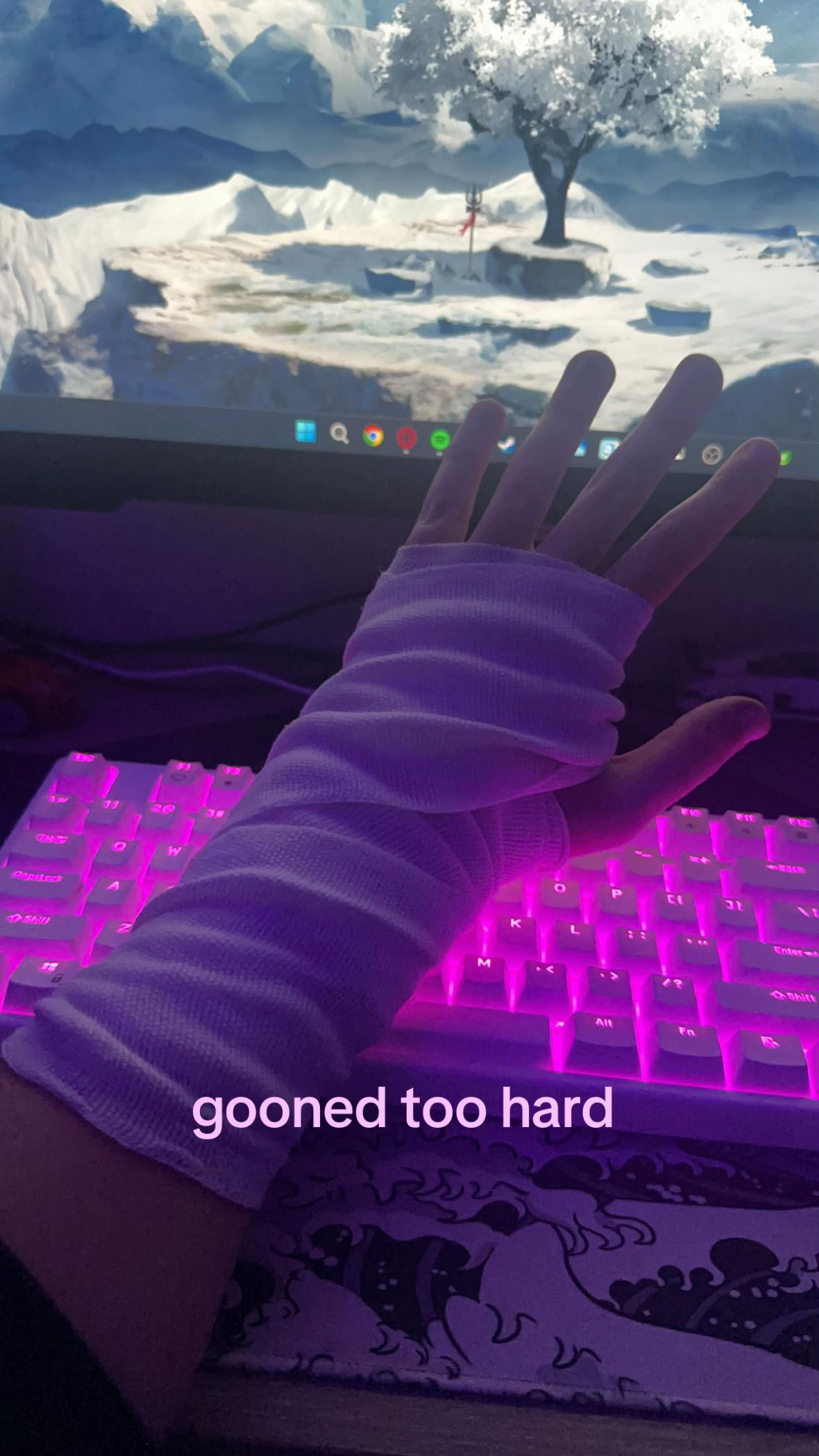 @🕷️