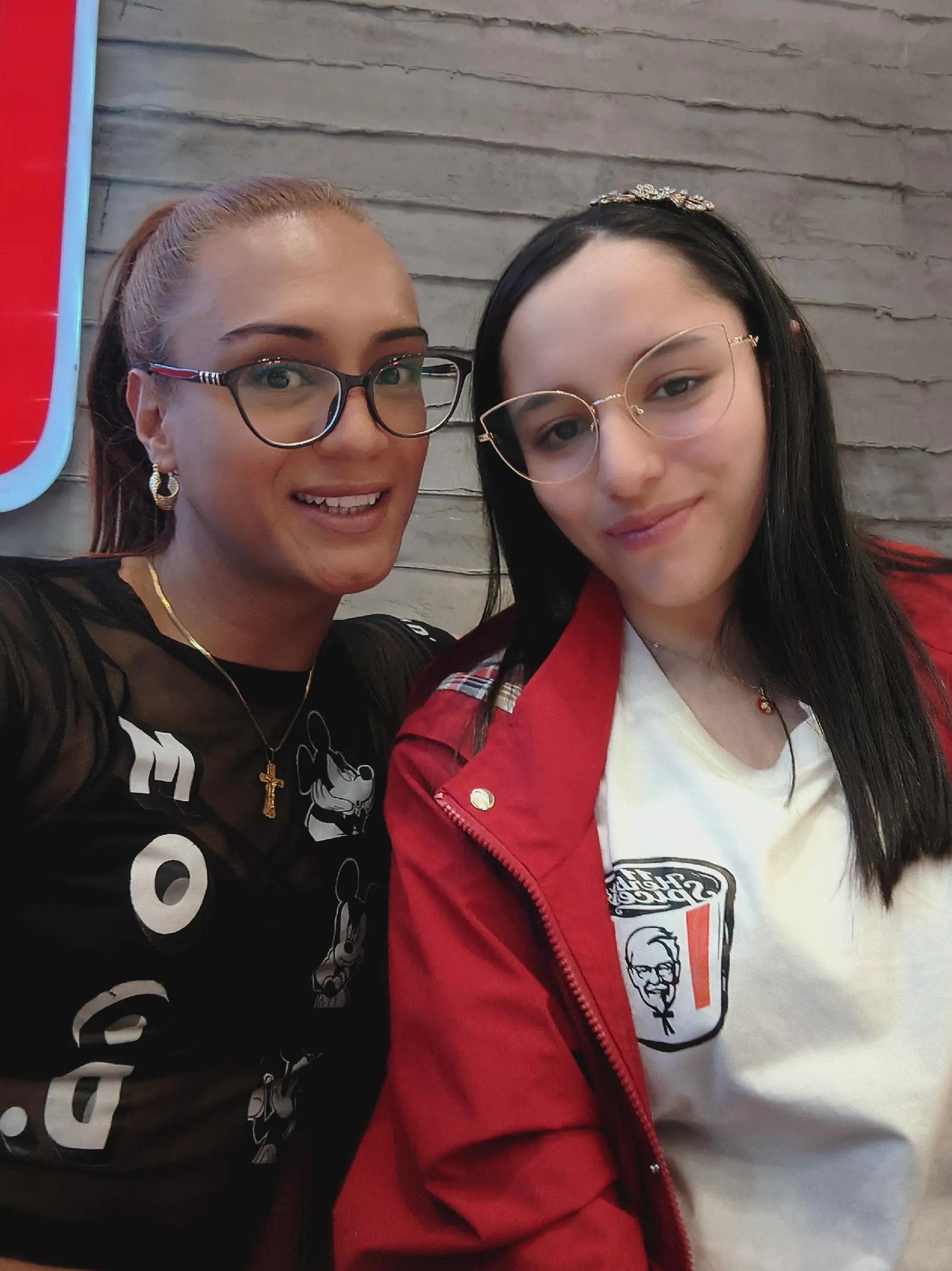 @lindasofialove