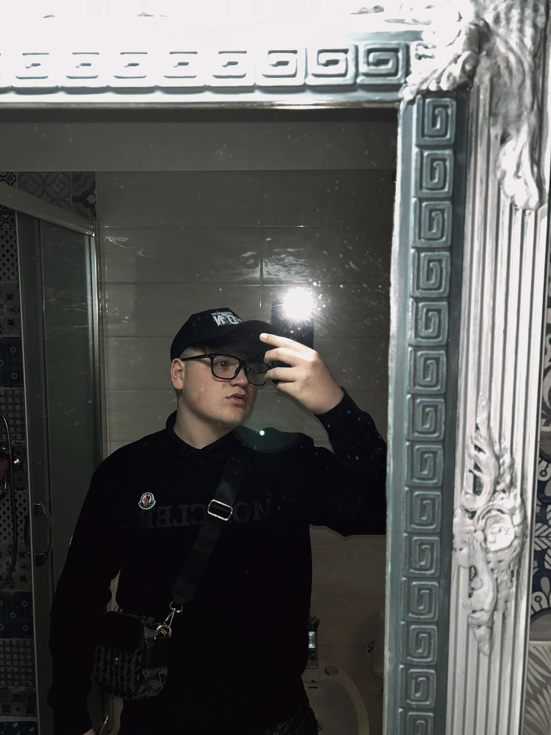 @🦈💎