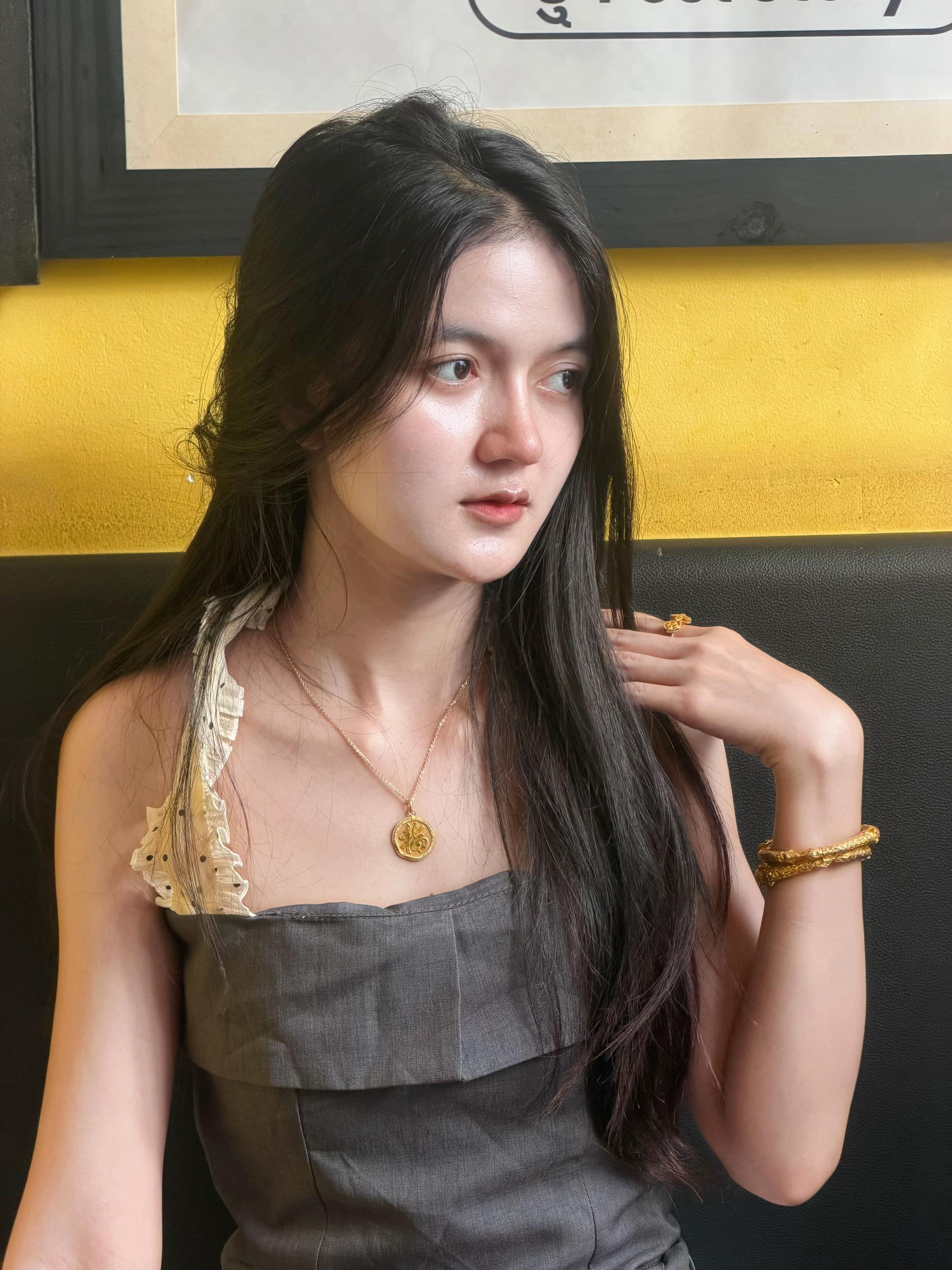 @Mey Qbii