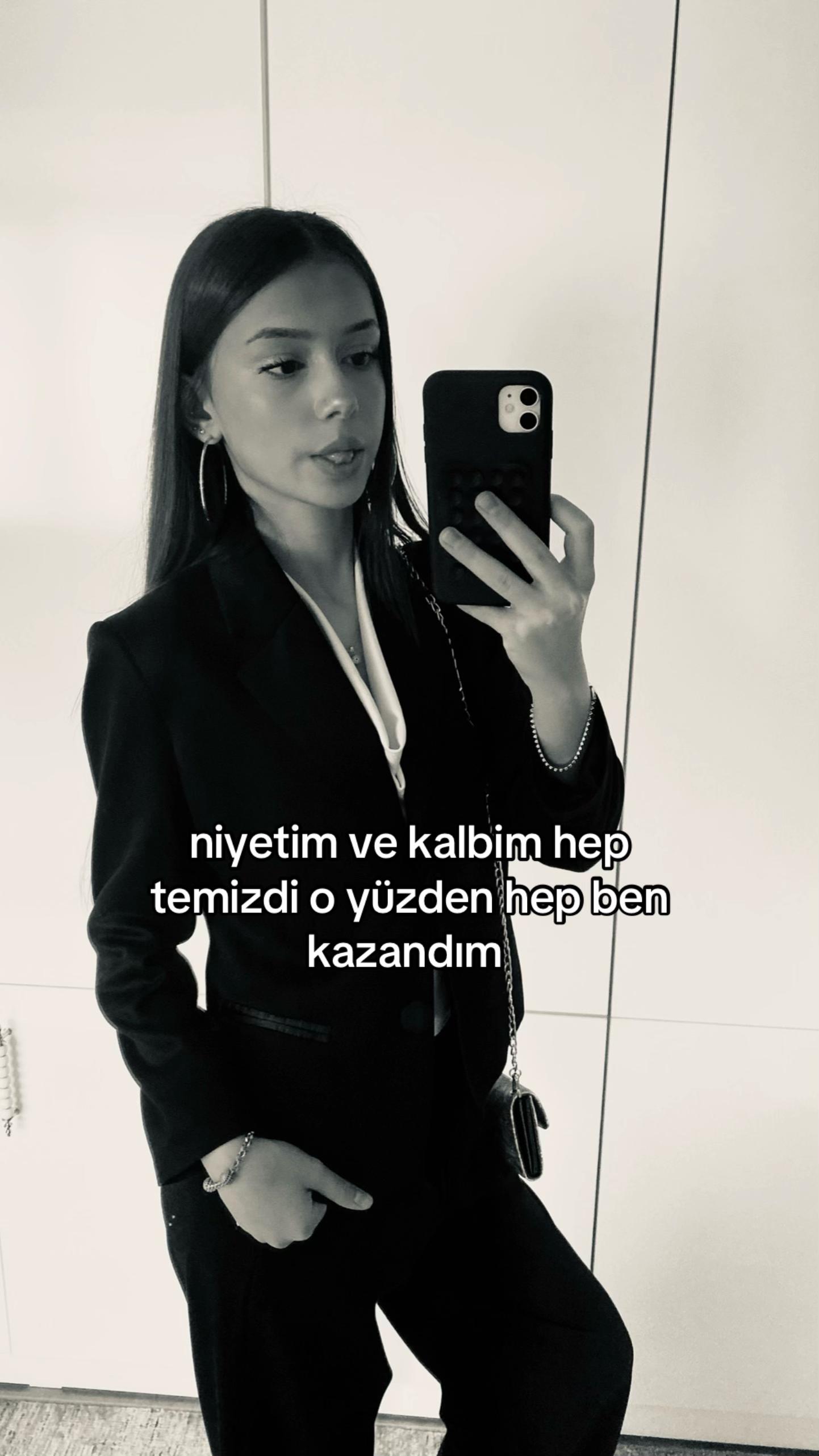 @𝑒𝑑𝑎