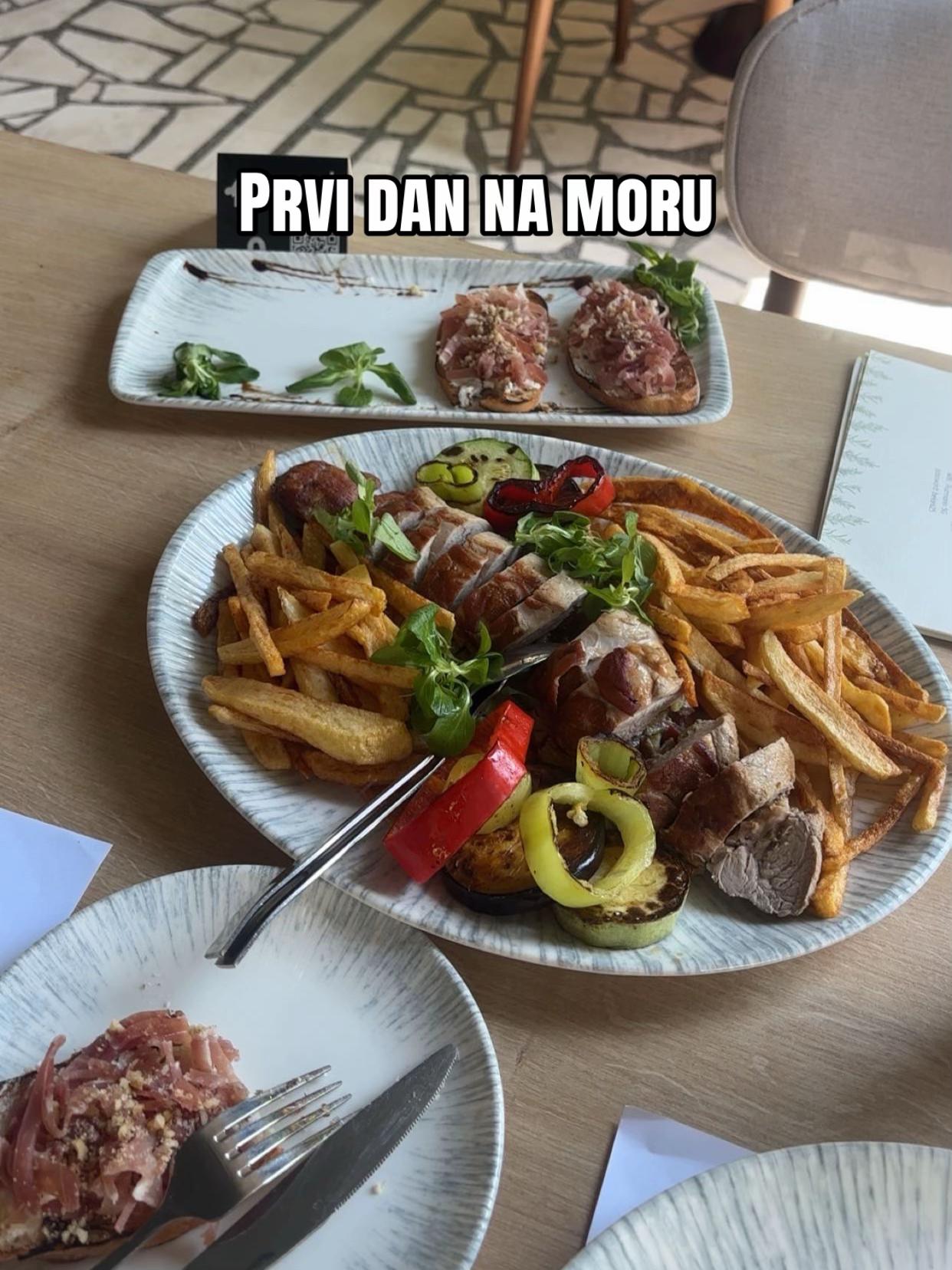 @Markoo_