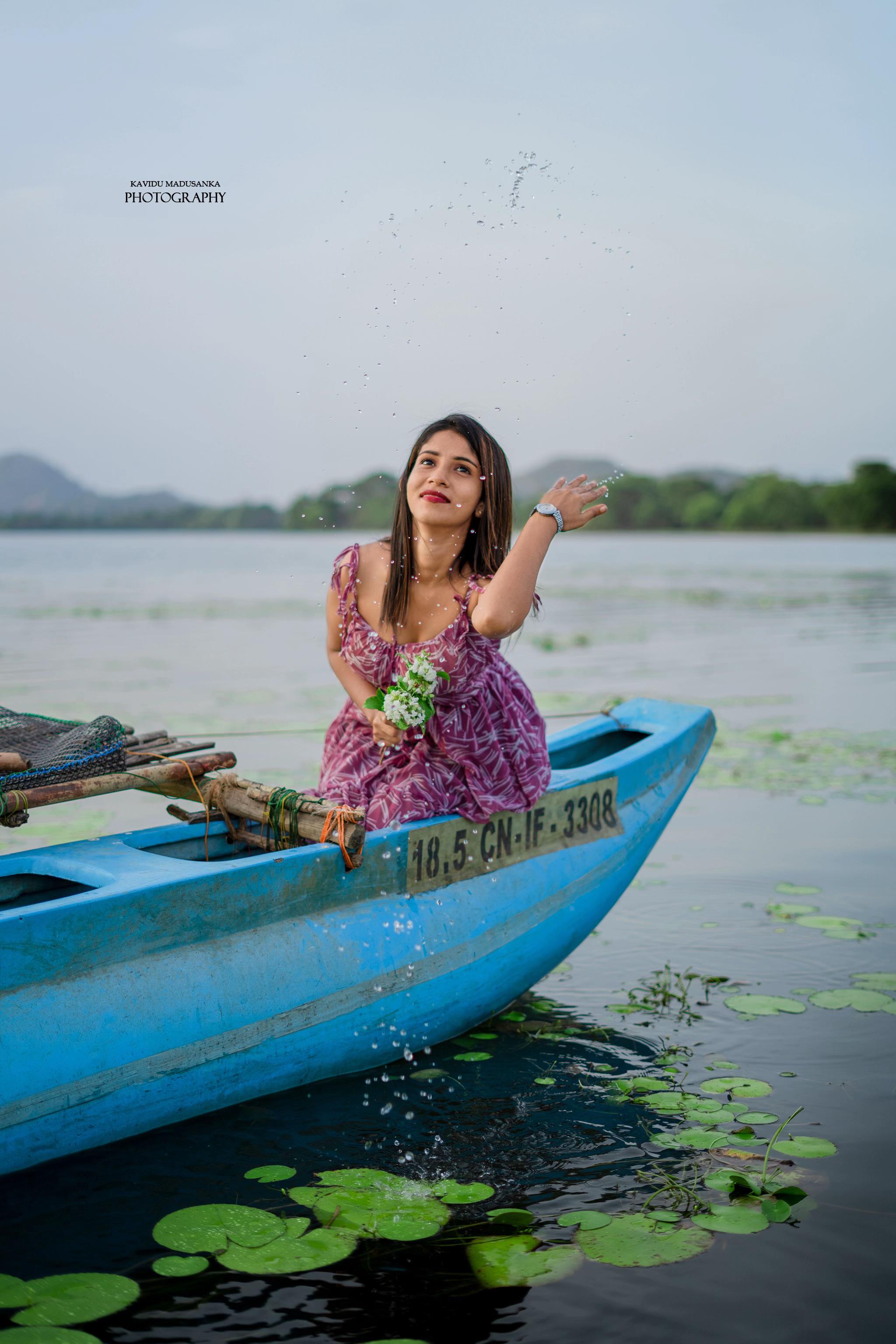 @කවි යා🙂