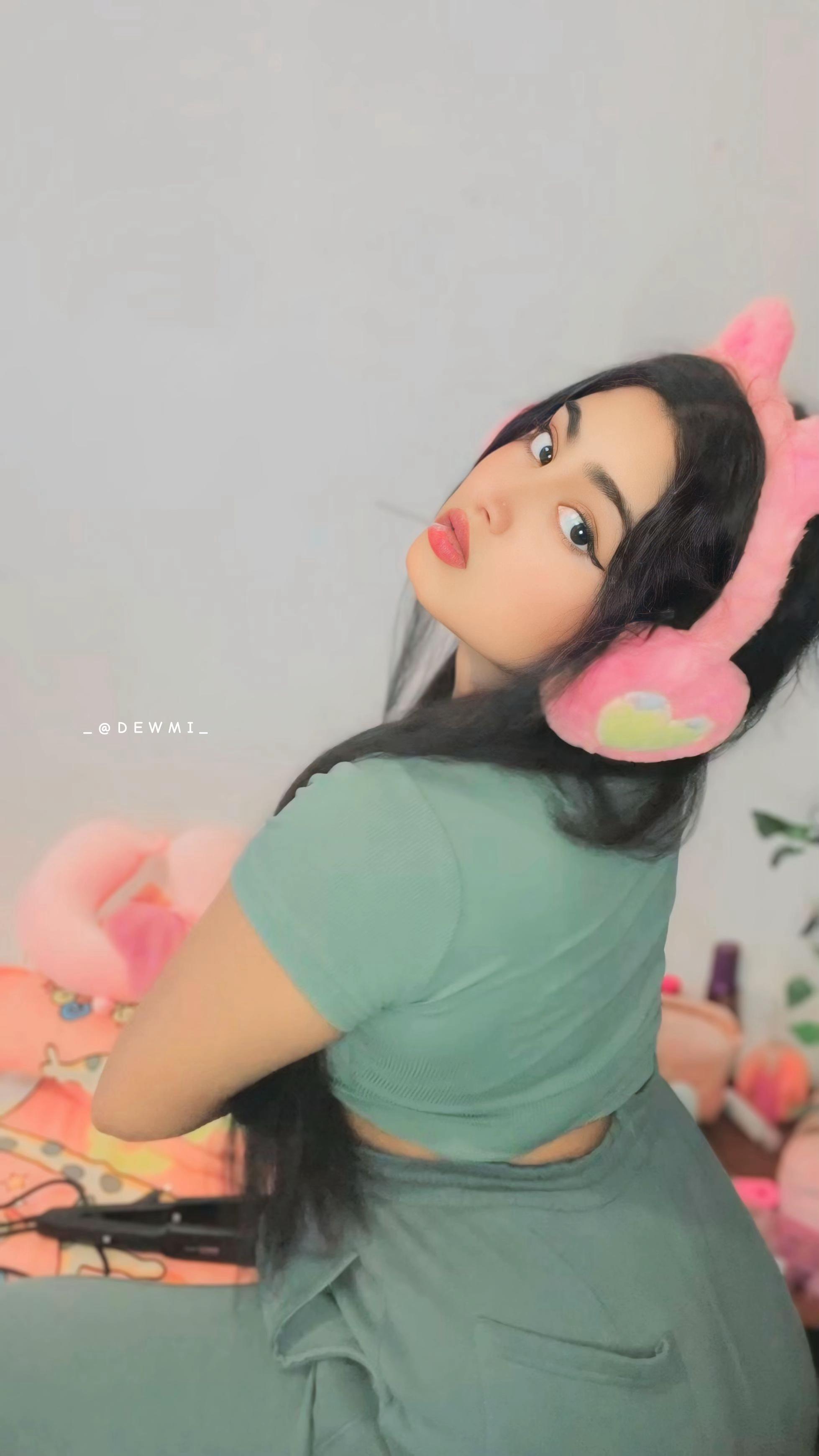 @𝑫𝒆𝒘𝒎𝒊_🍒