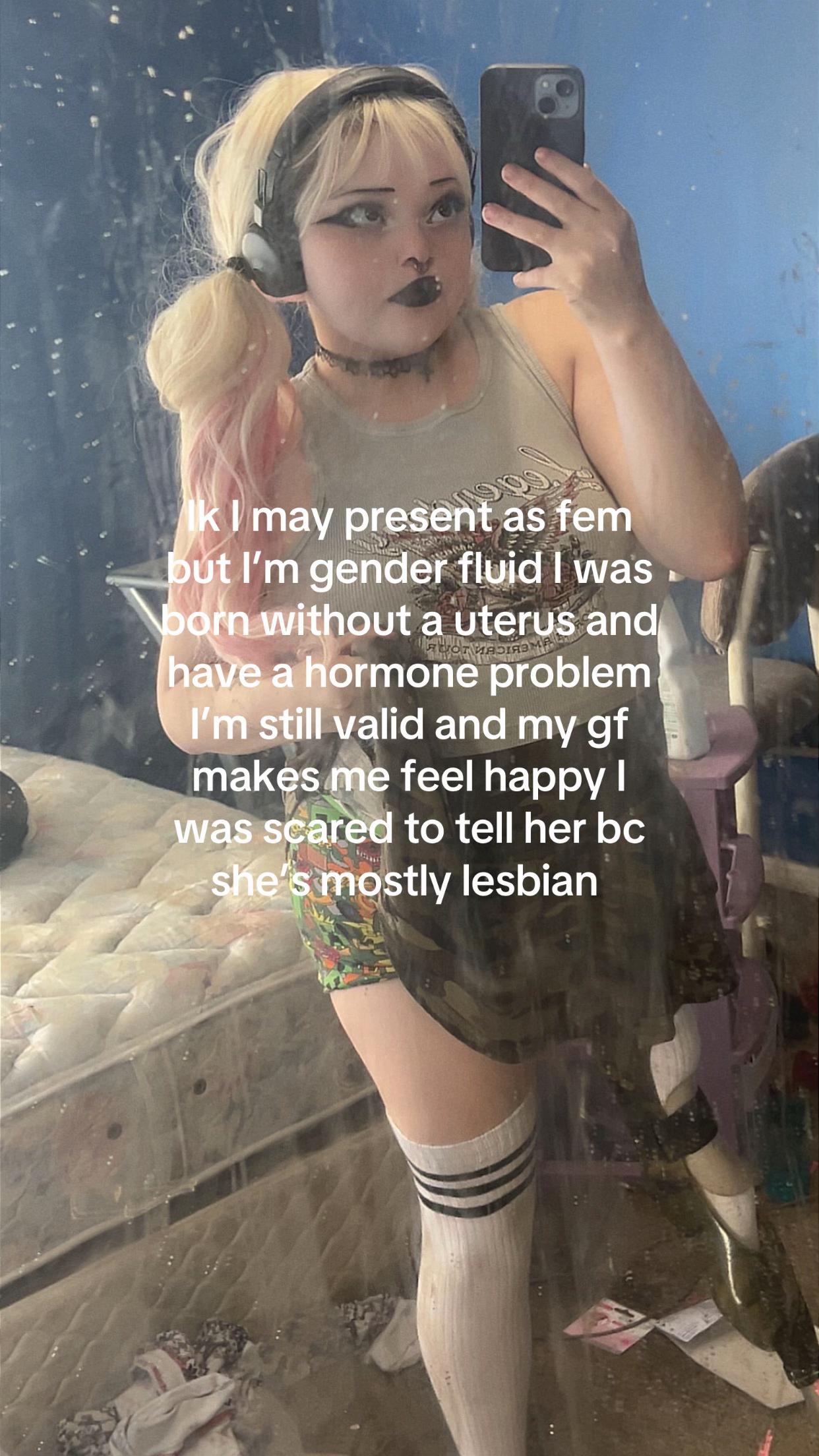 @Professional Canadian Egirl💕