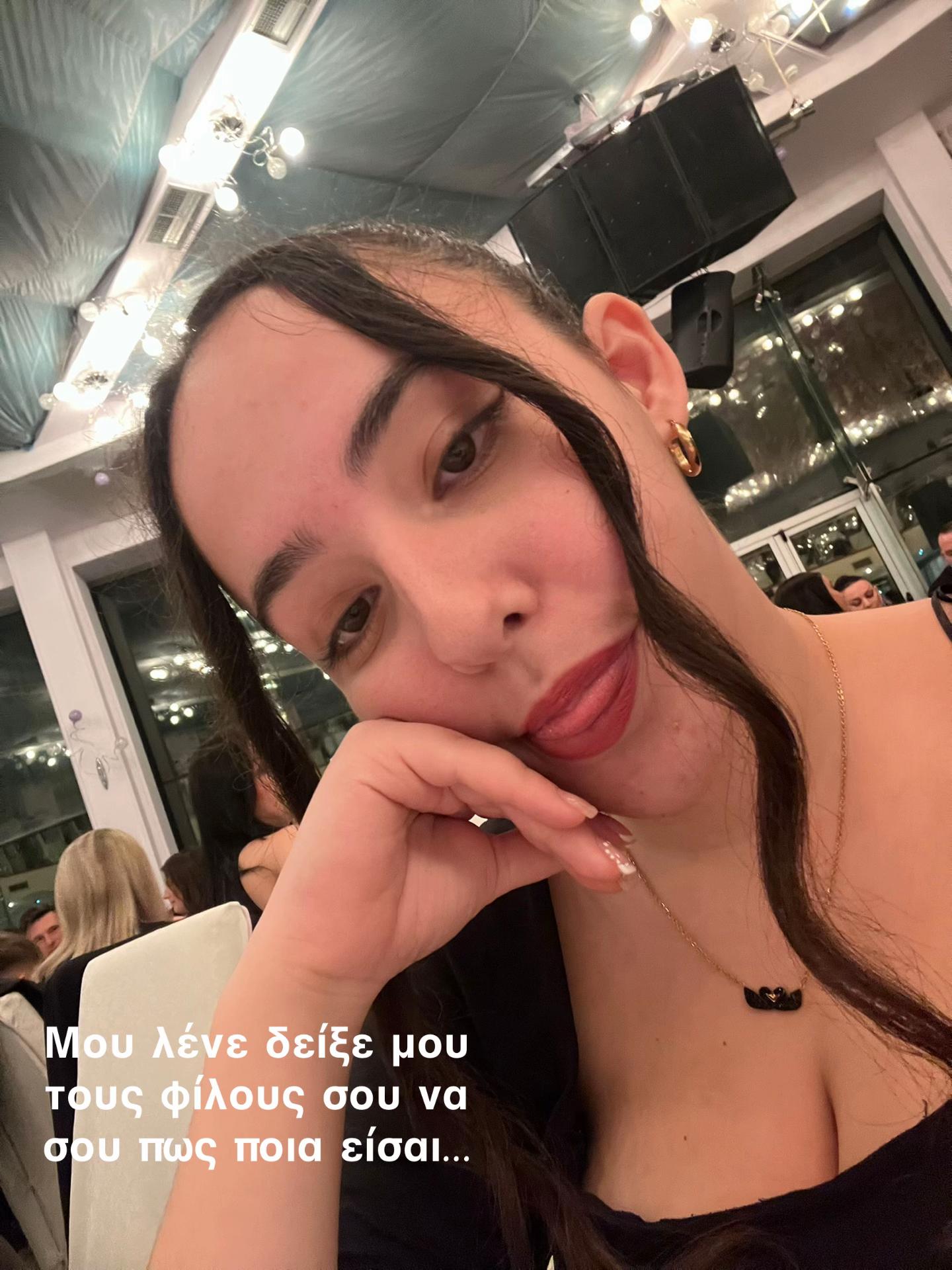 @👩🏻🦱