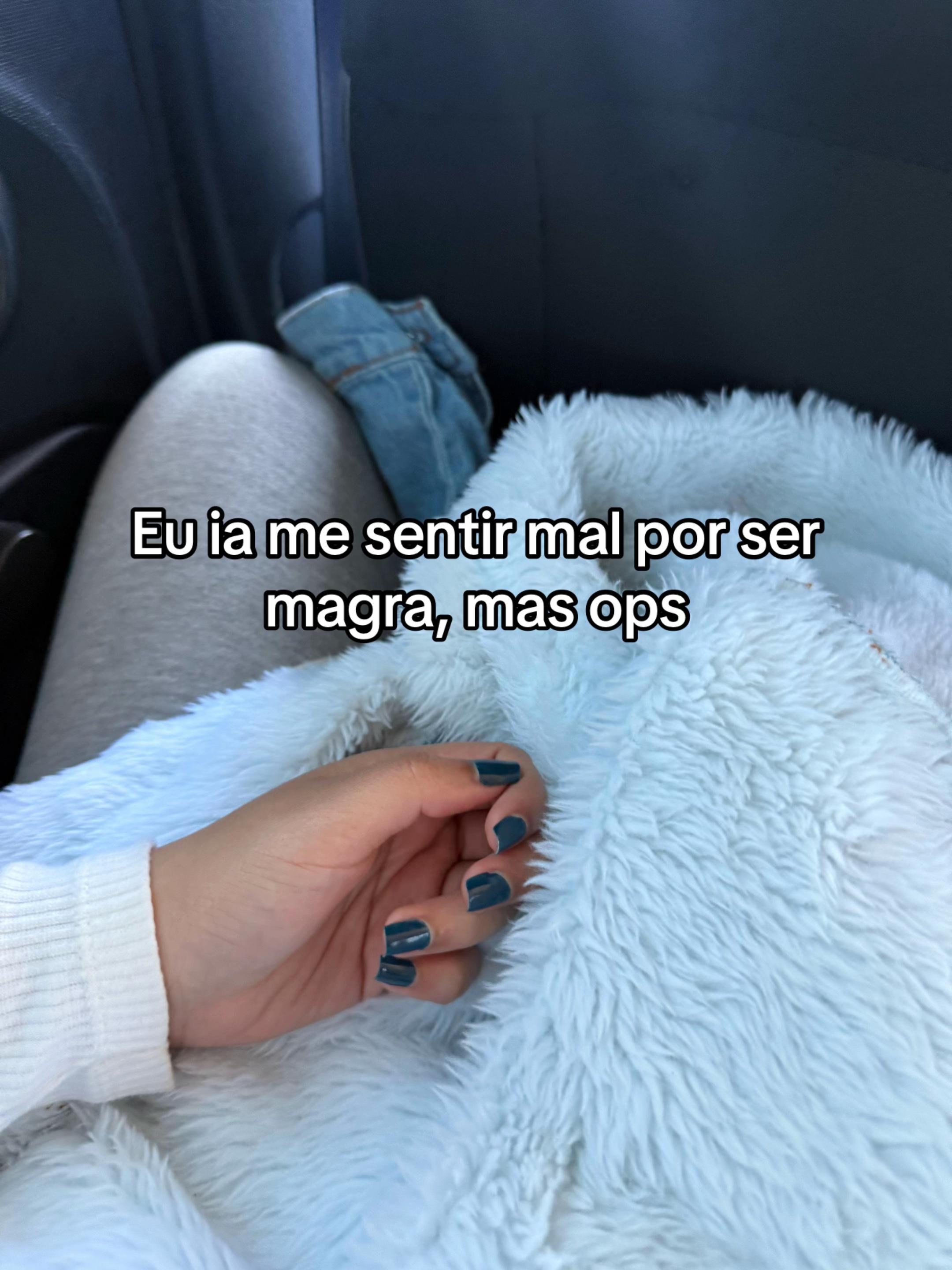 @Evelyn Cristina