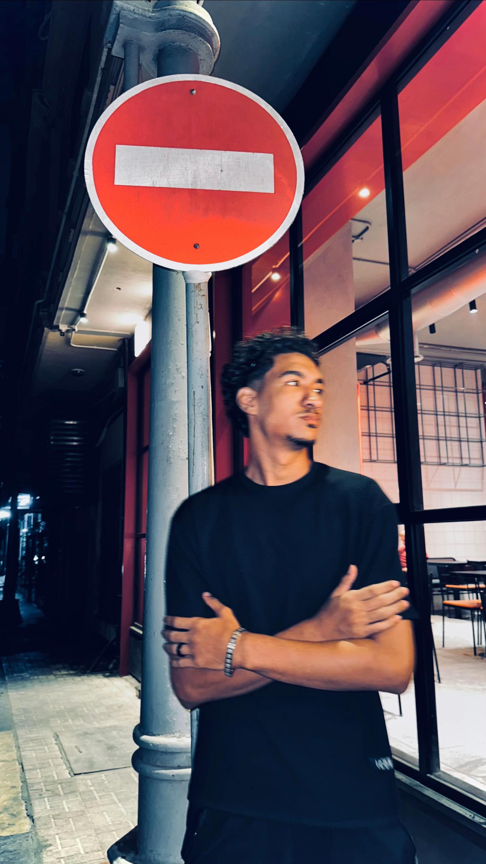 @مـارٍۈ🐺🥊